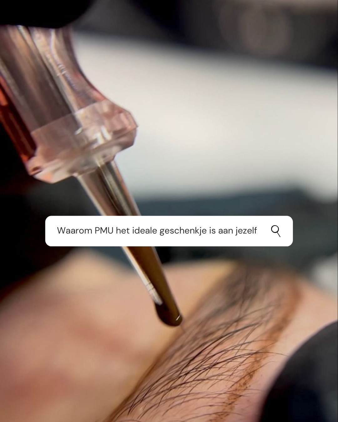 Heb je het gevoel dat de drukte alles overneemt? Mis je tijd voor jezelf, of om je ’s ochtends mooi op te maken zodat je met zelfvertrouwen de deur uit stapt?
Dan is dit misschien wel het perfecte cadeautje (van jezelf, voor jezelf) dat jouw leven zoveel makkelijker én leuker maakt…
Permanente make-up! 💖
Waarom PMU zo’n gamechanger is:
✅ Je ziet er altijd perfect verzorgd uit, zelfs tijdens sporten, zwemmen of zweten. ✅ Je bespaart elke ochtend tijd, zonder in te boeten aan uitstraling.
✅ Van subtiel tot strak: volledig afgestemd op jouw natuurlijke look.
✅ PMU Corrigeert asymmetrie en brengt je gelaat mooi in balans.
✅Versterkt je ogen, wenkbrauwen of lippen voor een frisse, expressieve look.
✅ Geen uitlopende of vervagende make-up meer, PMU blijft altijd zitten.
🎁 Waar wacht je op? Gun jezelf het mooiste kerstcadeautje: gemak, zelfvertrouwen en een look die altijd on point is ✨
Wil je meer info? Boek dan zeker een adviesgesprek. Maak je afspraak via purelle.be.
Veel liefs,
Lien