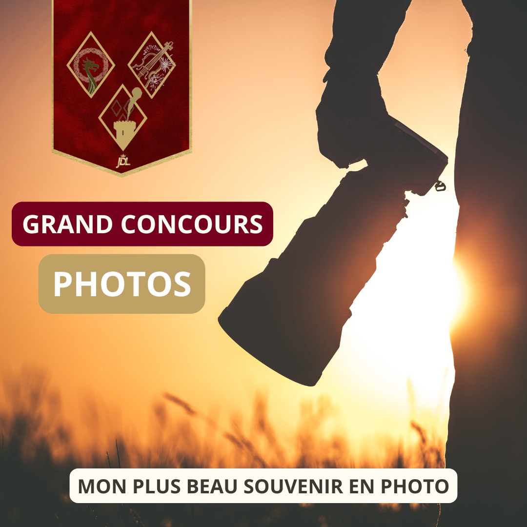 📸 𝐋𝐞 𝐆𝐫𝐚𝐧𝐝 𝐂𝐨𝐧𝐜𝐨𝐮𝐫𝐬 𝐏𝐡𝐨𝐭𝐨 𝐝𝐮 𝐉𝐚𝐫𝐝𝐢𝐧 𝐝𝐞𝐬 𝐋𝐞́𝐠𝐞𝐧𝐝𝐞𝐬 𝐞𝐬𝐭 𝐥𝐚𝐧𝐜𝐞́ !
La saison 2025 a été riche en émotions...
C'est le moment de nous montrer la vôtre !
Nous recherchons LA photo qui résume le mieux la magie du Puy du Fou cette année. ✨
𝑳𝑬 𝑻𝑯𝑬̀𝑴𝑬 : "𝑽𝑶𝑻𝑹𝑬 𝑷𝑳𝑼𝑺 𝑩𝑬𝑨𝑼 𝑺𝑶𝑼𝑽𝑬𝑵𝑰𝑹 2025"
(Un plan large épique, un portrait volé, un détail d'un costume, le rire d'un enfant... Surprenez-nous !)
𝑷𝑶𝑼𝑹 𝑷𝑨𝑹𝑻𝑰𝑪𝑰𝑷𝑬𝑹 (𝑹𝒆̀𝒈𝒍𝒆𝒔 𝒄𝒐𝒎𝒑𝒍𝒆̀𝒕𝒆𝒔 𝒅𝒂𝒏𝒔 𝒍𝒆 𝒄𝒂𝒓𝒓𝒐𝒖𝒔𝒆𝒍 ➡️) :
- Abonnez vous à notre compte facebook.
- Postez votre photo (prise par vous en 2025) sous la publication facebook.
- Taguez-nous @jardindeslesgendes ET donnez un titre à votre photos.
𝑫𝑬𝑹𝑶𝑼𝑳𝑬𝑴𝑬𝑵𝑻 𝑬𝑻 𝑺𝑬𝑳𝑬𝑪𝑻𝑰𝑶𝑵
Les 3 photos élues par la communauté (celles avec le plus grand nombre de j'aimes) deviendront les photos finalistes. A l'issu de cela, une publication à part entière sera publiée avec les 3 photos finalistes afin de reproduire un vote et désignée la photo gagnante ! Elle sera alors mise à l'honneur sur Instagram et sera notre couverture officielle sur Facebook en décembre !
Aujourd'hui au 4 Déc. : Envoi de vos photos et votes.
5 décembre au 7 décembre : votes des photos finalistes.
8 décembre : Découverte de la photo gagnante.
Bonne chance à tous les photographes et fans !
#ConcoursPhoto #PuyduFou #JardindesLegendes #Souvenir2025 #ConcoursJDL2025 #InterSaison #FanPuyduFou #Photographie
