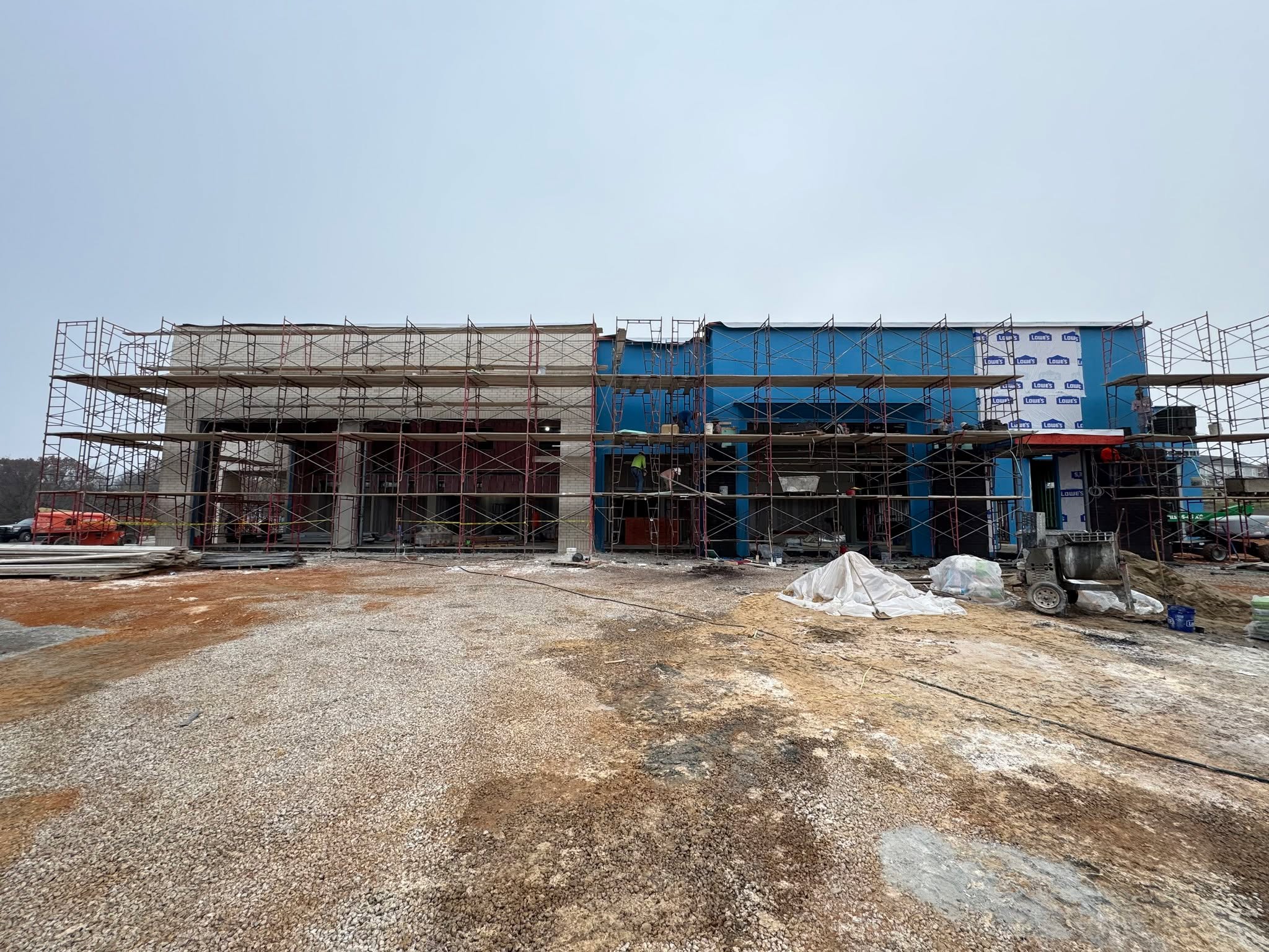 Architects provide Construction Phase observation services to help bridge the gap between the design drawings and the built work. We stay actively involved in our Gupton Motors project during each phase of construction.
#ArchitecturenAction #ConstructionPhaseServices #DealershipDesign #CDJR #DesignWithPurpose #Chrysler #Dodge #Jeep #Ram #robertsoncountytn #robco