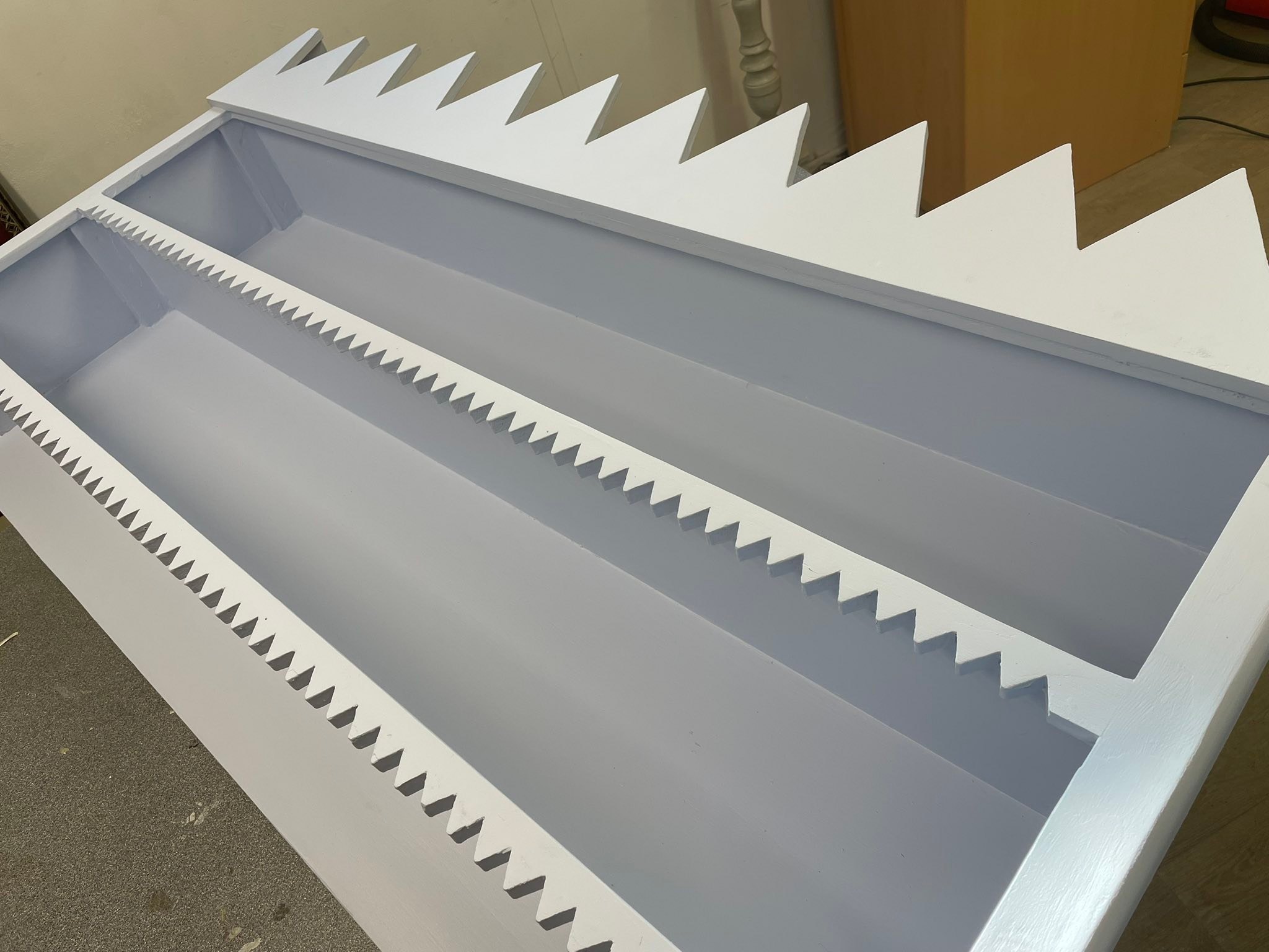 Another piece transformed. It’s been a challenging couple of weeks — that’s just how it goes sometimes — and this job was no exception. There was plenty of sanding back and filling to tackle before I could even begin painting these characterful shelves. We were unsure about the colour at first, but it all came together beautifully in the end.
You can see they’re quite old, but now they feel so much more loved. And my customer’s colour choice is both subtle and wonderfully fresh. 💚
#FurnitureRestyling #UpcycledFurniture #FurnitureTransformation #BeforeAndAfter #ShelvingMakeover #CharacterFurniture #PaintedFurniture #HomeStyling #InteriorInspiration #FreshInteriors #RestyledWithLove