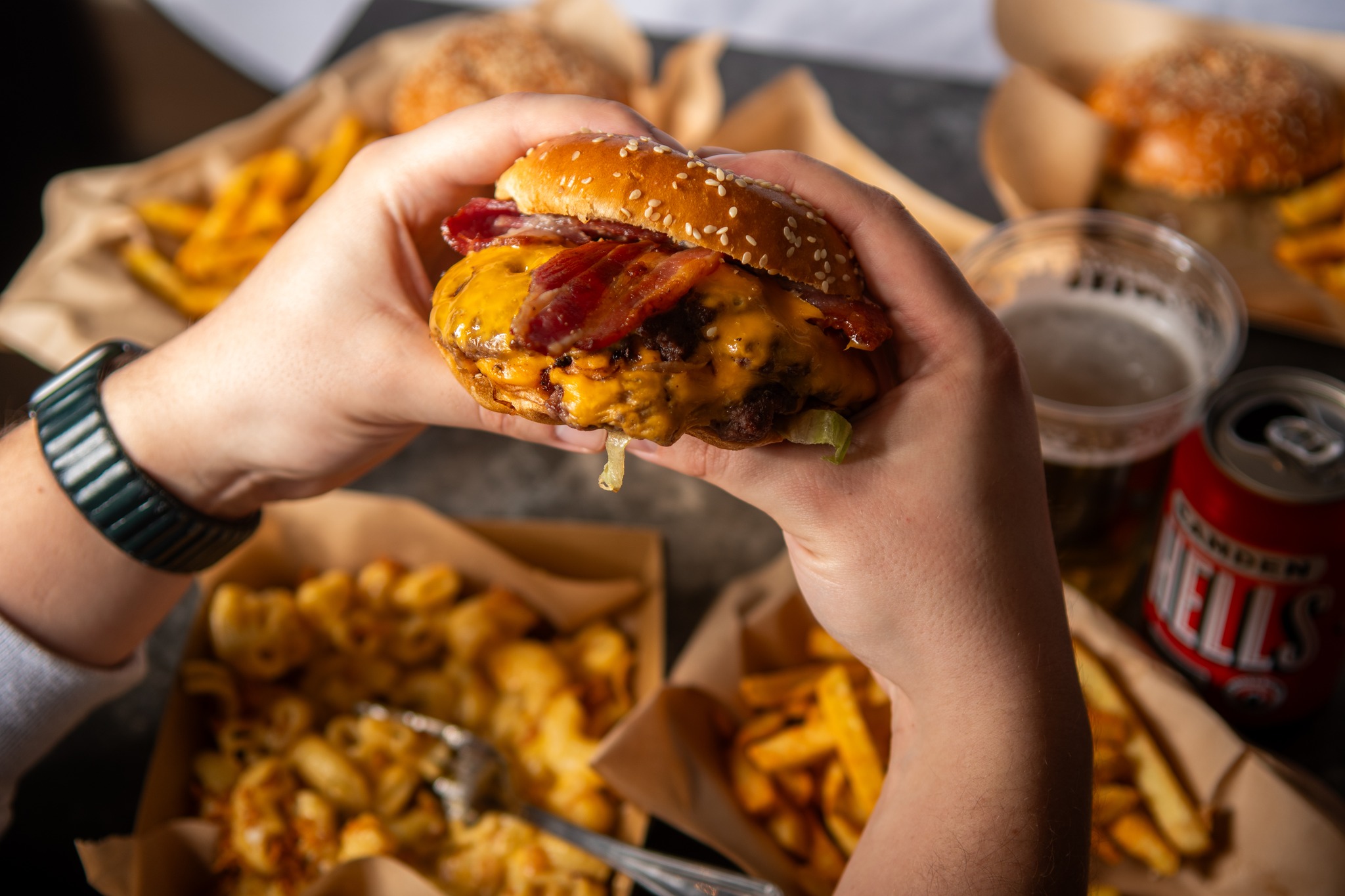 Warm up with your favourite comfort food 🍔🤟
We're open until 5pm 🤟
#burgers #surrey #dorking #rykas #boxhill