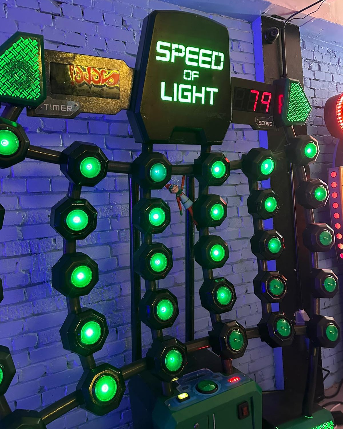 It's beginning to look a lot like Christmas... and our elves are up to something! 🫣
#ThingsToDoWithKids #gaming #familyfun #dayoutideas #bracknell #farnborough #newbury #newport #poole #southampton #swindon #worcester #GamingCommunity #arcadevibes #retrogaming