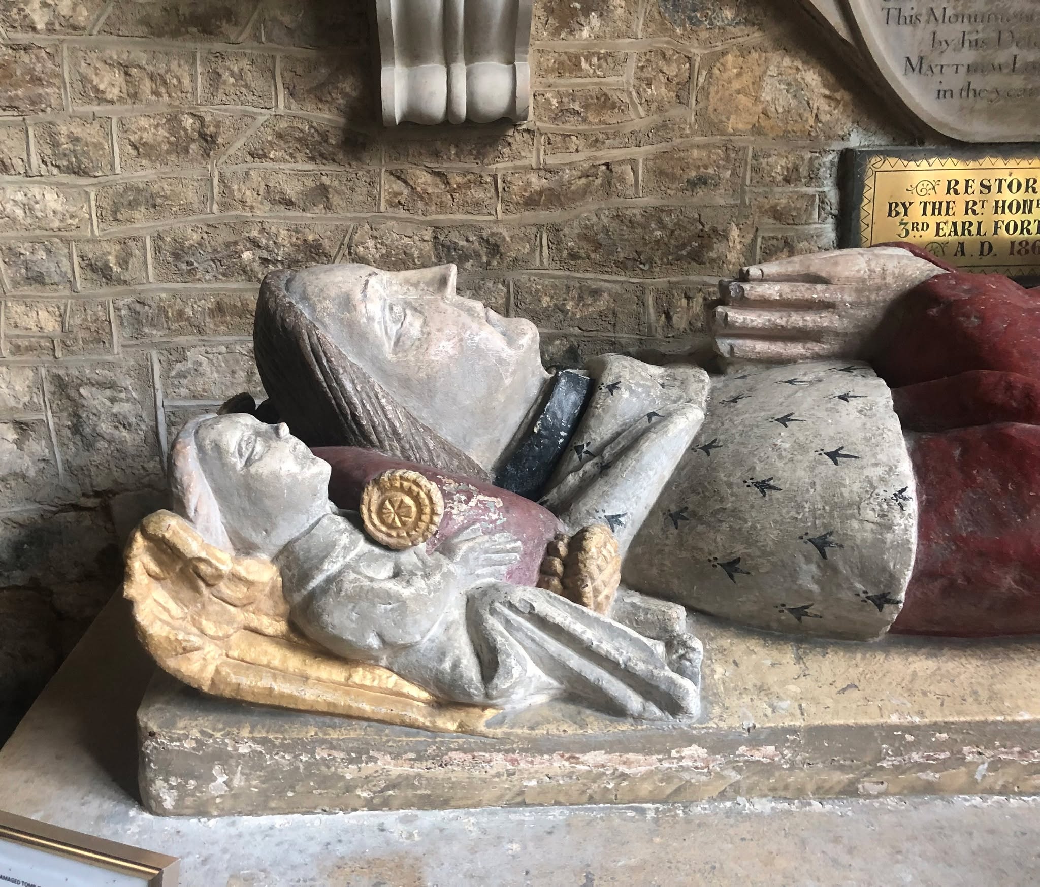 Ahh, peace! Sir John Fortescue died in December 1479 aged about 86 after a long life of political intrigue as well as writing about English law. He rests in #ebrington church in the #cotswolds, next to a 'weeper', one of his children.
#offbeatcotswolds #bluebadgeguide #bluebadgeguides
#britainsbestguides #Cotswolds #thecotswolds
#inthecotswolds #cotswoldcountry #Cotswolds_Culture #lovethecotswolds
#discoverthecotswolds #visitthecotswolds #discovercotswolds #cotswoldslife #cotswoldlife #thecotswolds
#your_cotswolds
#cotswolds #thecotswolds #cotswoldvillage #visitengland #englishvillage
#englishcountryside
#explore_britain_ #traveling_uk
#photosofengland #instabritain #europetravel