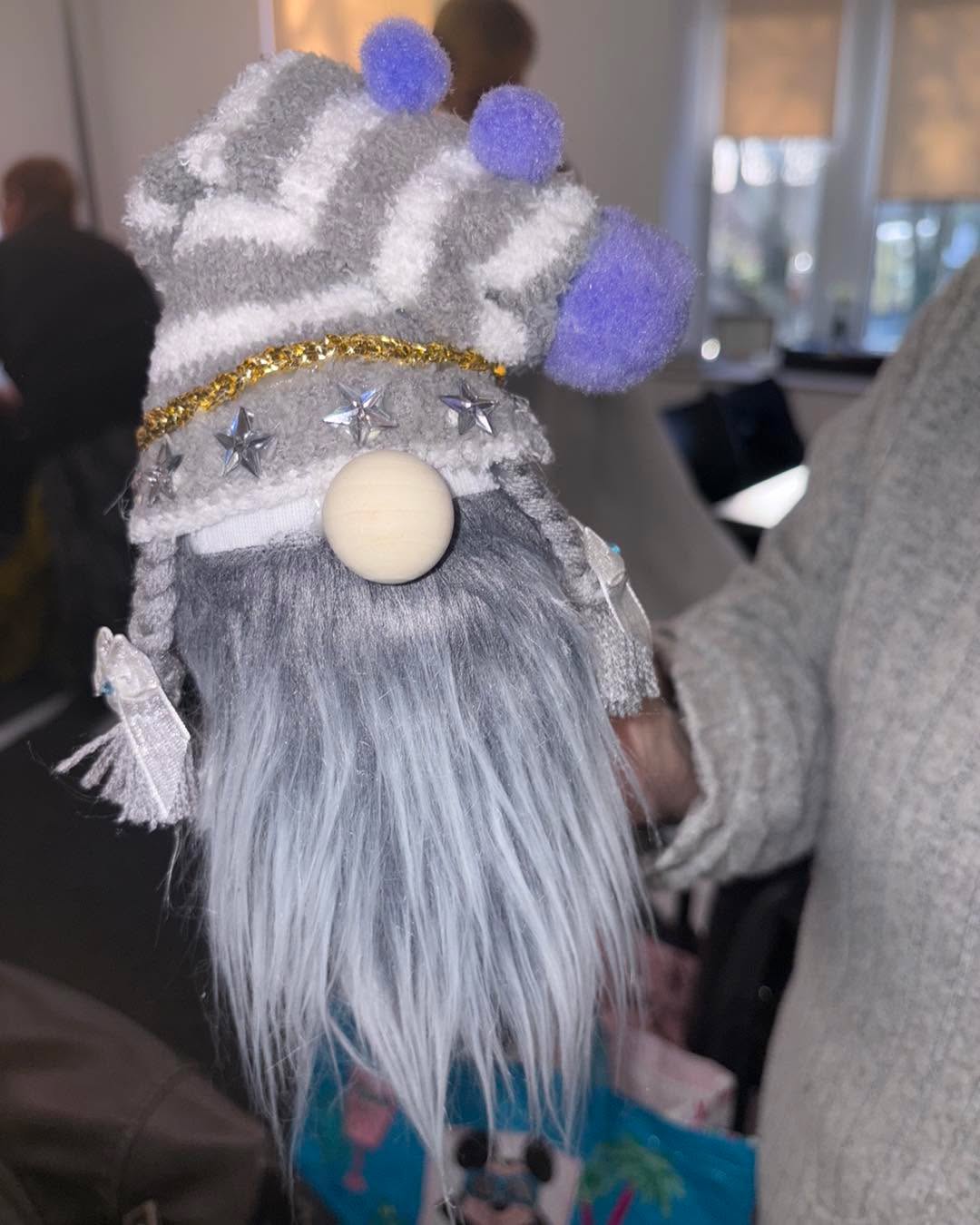 👩🏼🎨🧑🏼🎨 G O N K S 🧑🏼🎨👩🏼🎨
This afternoon was all about making the cutest gonks. Have a look at what our members made today. ⬇️⬇️⬇️
Next week is Christmas decorations with Gina. Who’s coming? Comment below if you are. 🎄✨💖
Sammie xox