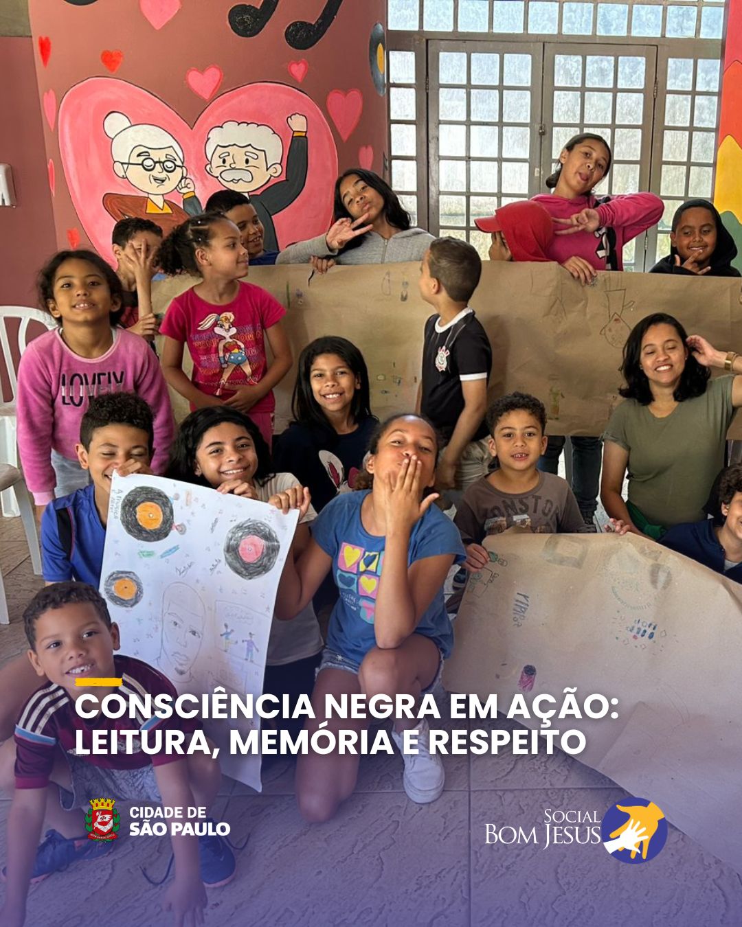 No CCINTER Paraisópolis, a turma se mobilizou para celebrar o Dia da Consciência Negra com atividades que uniram reflexão e protagonismo.
📖 Realizaram rodas de leitura que trouxeram à tona personalidades fundamentais da nossa história.
🚶🏿♀️ Fizeram uma passeata pelo território, conscientizando a comunidade sobre a importância da luta antirracista e da valorização da cultura negra.
Foi um momento de aprendizado coletivo,fortalecimento de identidade e reafirmação de que racismo não se tolera, se combate.
💛 Seguimos firmes na construção de um futuro mais justo e igualitário para todas as infâncias e comunidades.
#ConsciênciaNegra #CCINTERParaisópolis #SocialBomJesus #RacismoNãoSeToleraSeCombate #ONG #ProjetoSocial