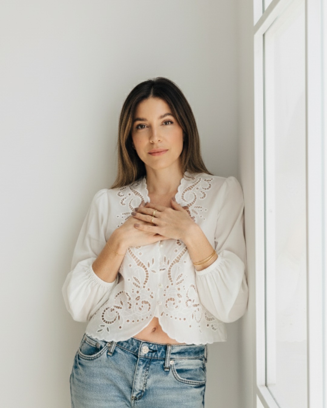 Today is not about perfection, it’s about presence, softness, and the lessons that shape us.
Gratitude is a portal.
When we walk through it, we return to the rhythm of our own life.
✨ Happy Thanksgiving✨
#Thanksgiving #GratitudePractice #AyurvedaLifestyle #OjasSanctuary #InnerSanctuary