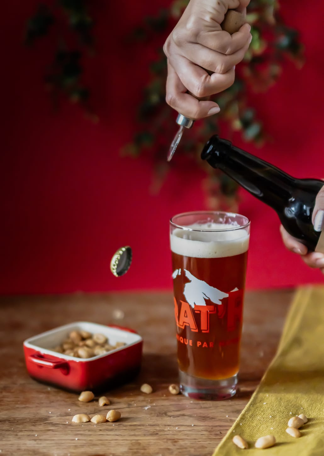 En été 🏖️comme en hiver⛄, toujours une bonne occasion de boire une CRAT'R!...🍻
Consommez avec modération - crédit photo: @mama_vision_photographie #bieresartisanales #brasserieartisanale #cratr #craftbeer #brasserie #cantal #auvergne #beerlover #bierebio #brasserie360 #brewery #instabeer #drinklocal #BièreBio