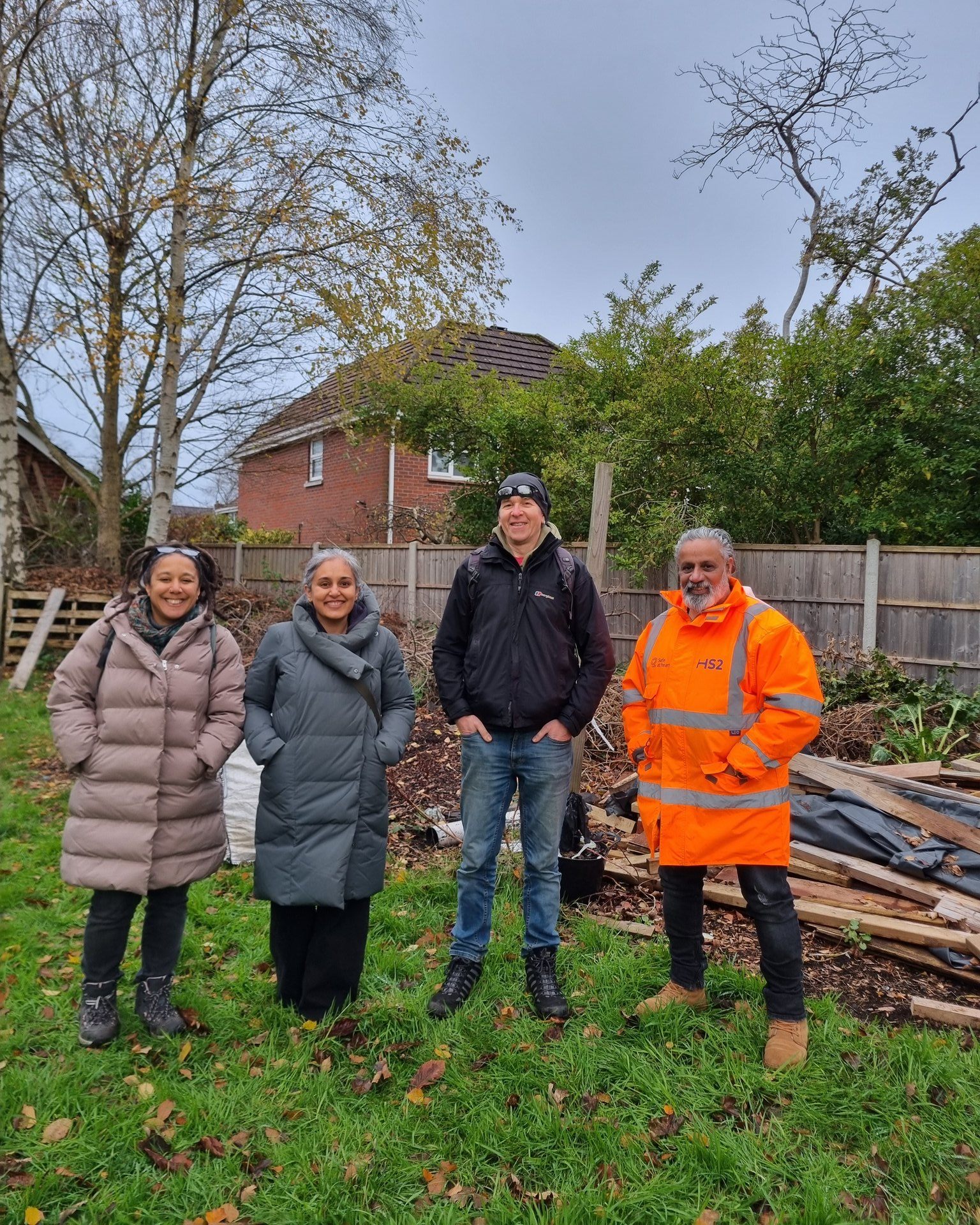 We've had a look at a site for a new #ForestGarden! Looking forward to kicking this project off with @highfieldhallcommunitygarden, as our #FruitAndNutVillage #Billesley evolves this winter and into 2026.
A huge thanks to Selly Oak NNS for awarding us a generous grant to make this project happen, continuing the work we started in Billesley over the last year.