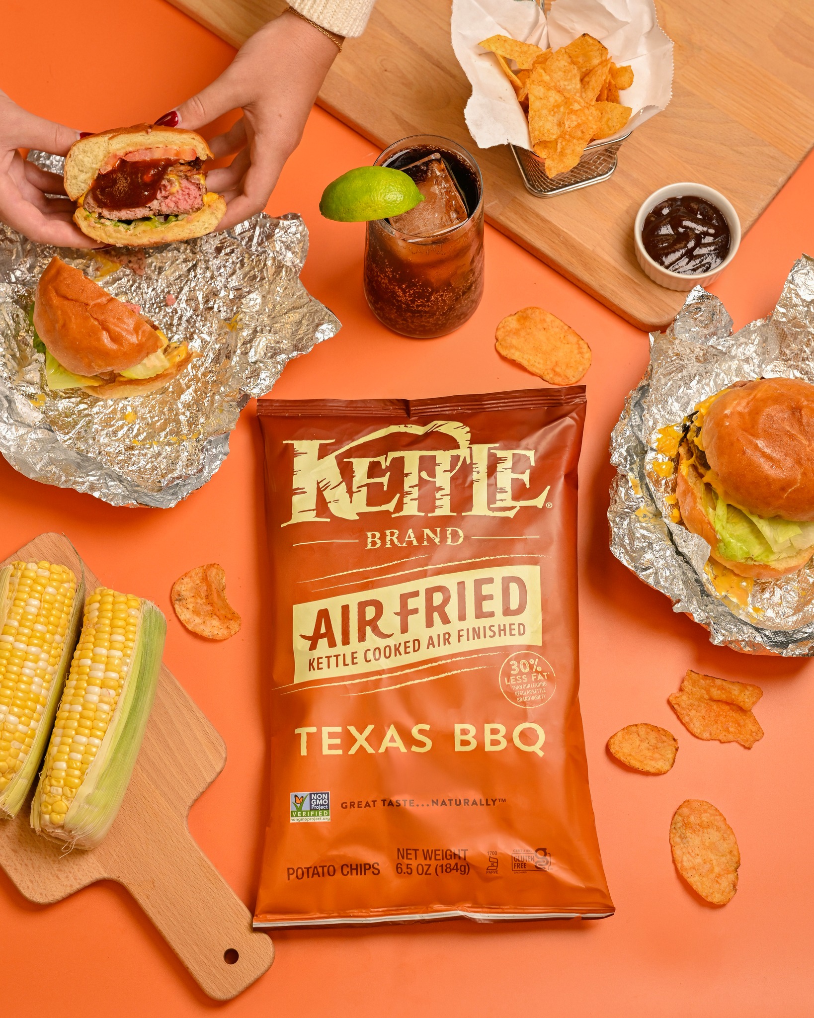 Kettle Brand's Fall Wishlist:
☑️ Flat lays
☑️ Fall scenes
☑️ Strong color
Shot for #BlueSevenClient | @kettlebrand
#bluesevenstudio #studiophotography #brandphotography