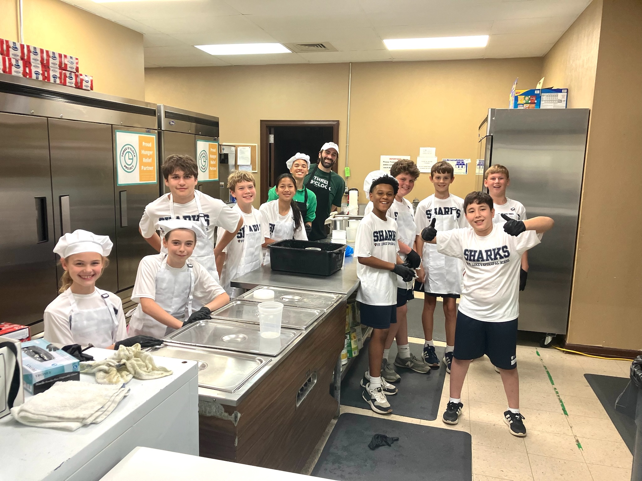 At Three O’Clock Project, we’re deeply grateful for the incredible commitment shown by the students and parishioners of St. Luke’s Episcopal Church and School. From blessing hundreds of pounds of donated food to assembling Thanksgiving meal kits, this community has truly brought the fight against hunger to life.
Their generosity directly strengthens our mission to ensure at-risk children and families across South Louisiana have access to nutritious meals year-round. Parishioners contributed both food and monetary donations, and during a school chapel service, Rev. Bryan Owen offered a blessing over the remarkable collection gathered by students. A powerful act of care that will make an immediate impact on families who need it most.
We’re honored to partner with such a compassionate community.
@stlukeschurchbr @stlukes_br #rescuefoodkitchen #communitymeals #threeoclockproject