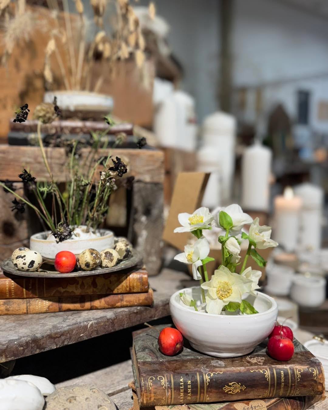 Julkänslan sprudlar i huset under dessa tider!
Missa inte att ta med vänner och familj för att ta del av kreativiteten och de unika butikerna 🌟
Välkomna till jul på spinneriet🎄
#smultronställen #unikabutiker #julpåspinneriet #julkänsla #spinnerietlindome