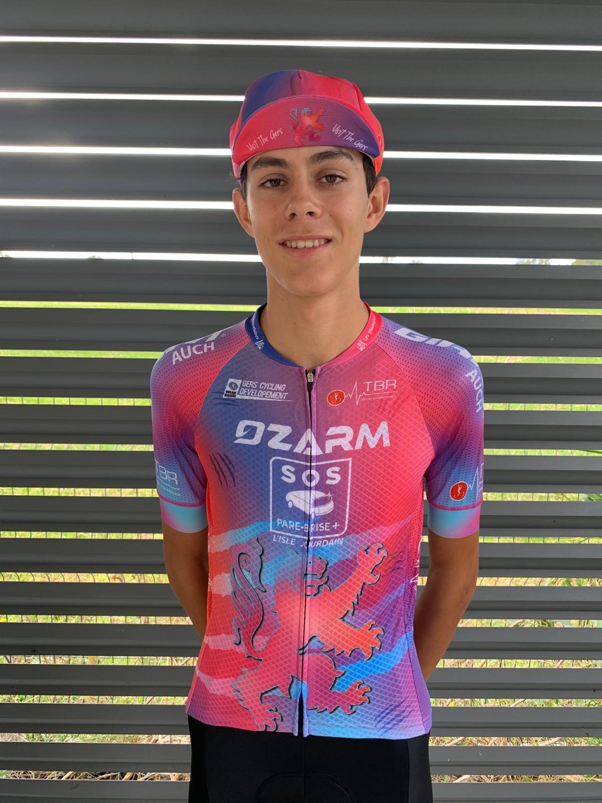 🚴♂️ Résultats des courses du week-end de notre joueur : Eythan Labussière
• Victoire au classement général du Challenge Gardois de Cyclo-cross
• 3ᵉ place U19 ce dimanche au cyclo-cross de Béziers (Hérault)
Bravo @eythan.lbs 👏💛
#GersCyclingDevo #TeamGCD #CycloCross #u19
Véranda et Verrière de France @crealudiffusion @eleclercauch @sosparebrisepluslislejourdain @21street_gaming
@jomasport @groupamaoc @lacdelagimone.fr @reflectin.fr @lasallesaintchristophe STSI @chateausaintmartory GUIA @kcocafe @nvdp_bikefitting @tbrsportperformance MC3M @commune.capdastarac @commune_pujaudran final video