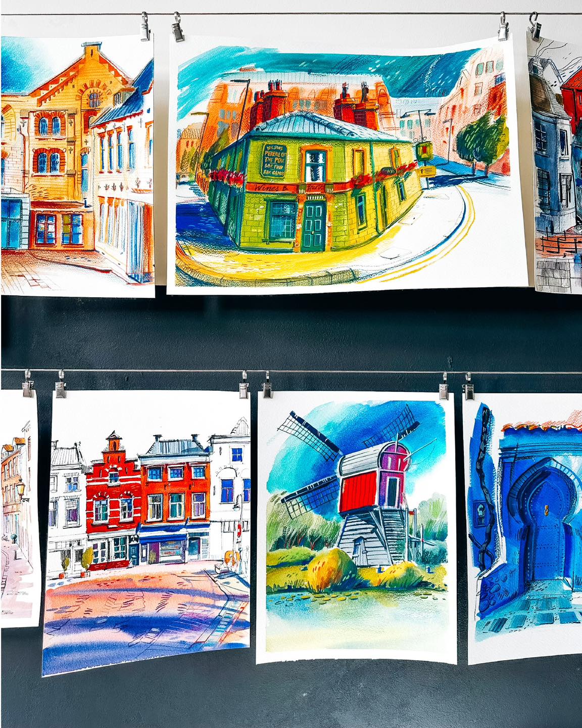 Sometimes it’s hard to believe that regular practice actually works.☺️👩🏻🎨
We all know it, yet it still feels as if there should be a magical shortcut somewhere. Many people still think drawing is mainly a talent. Maybe because saying “I just don’t have it” feels easier than picking up a sketchbook a few times a week. Talent sounds romantic. Practice sounds like effort.
But drawing is mostly a skill. Just like cycling, baking bread or learning how to hammer a nail without hitting your thumb. And yes, if you have talent, things may come a little faster and look a little smoother. But here’s the comforting part: we don’t all need to aim for the Louvre.😅 A drawing that makes your eyes and heart feel warm is more than enough.🥰
And honestly, the process matters even more than the outcome. That moment when time disappears, your shoulders relax and you’re simply drawing.. present, focused, quietly happy. If that is all your sketching ever brings you, it’s already worth it. Right?
#expressivewatercolor #colorfulurbanart #urbansketchingdaily #watercolorcityscape #europeancitysketch #watercolorbuildings #architectureillustrators #urbanstreetscene #travelingwithasketchbook #mixedmediawatercolor #cityscapepainting #pubsketch #windmillsketch #harborsketch #pleinairpractice #sketchbookexplorers #juliahenze #bravebrushes #sketchingclub