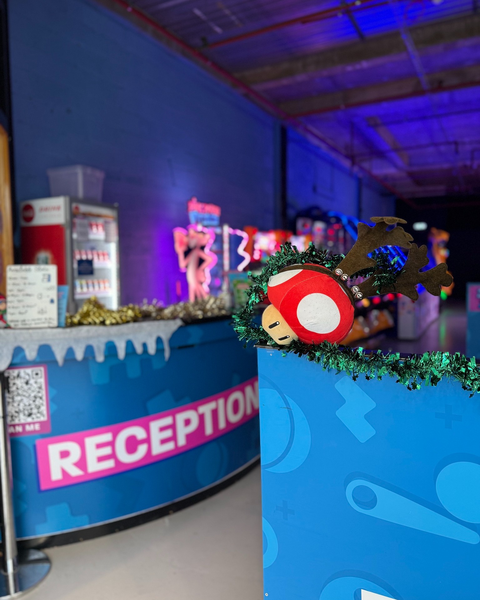 It's Friday... which means High Score Arcades is open today from 4pm - 8pm, and we'll be here 10am - 8pm tomorrow, and 10am - 6:30pm on Sunday, too! 🎁👾
#highscore #highscorearcades #arcadegames #arcade #arcadegame #thingstodo #daysoutwithkids #gamer #retrogamer #sega #familydayout #retrogaming #arcademachine #thingstodoinfarnborough #thingstodoinsouthampton #thingstodoinnewbury #thingstodoinswindon #swindon #thingstodoinpoole #poole #thingstodoinbracknell #bracknell #thingstodoinnewport #newport #thingstodoinworcester #worcester