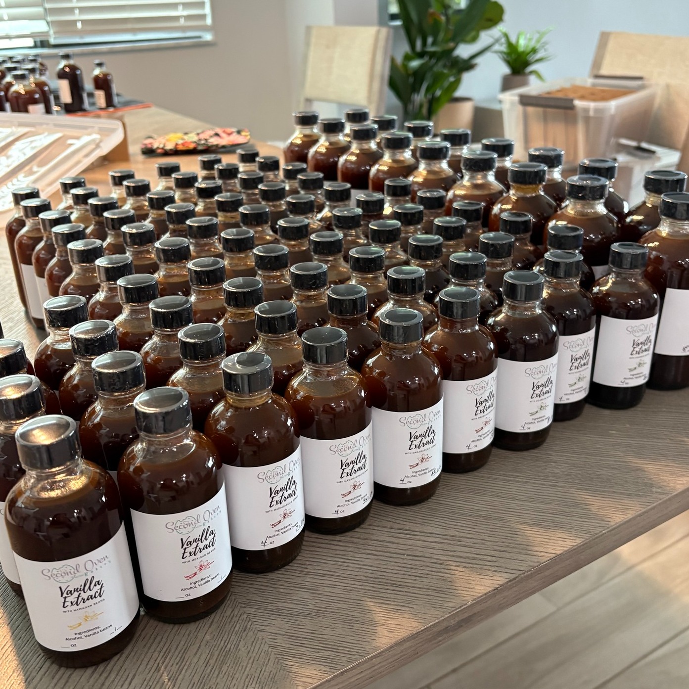 🎉 We’re officially bottled up and ready for a big week! 🎉
Our handcrafted vanilla is all packed and heading your way — just in time for holiday baking season. 🍪✨
📅 This week catch us at:
📍 Mandel JCC – Sip, Shop & Schmooze
📍 Wellington Market – Thursday Night
📍 Parkland Farmers Market – Sunday
Stop by, say hi, and stock up on the good stuff before it sells out! Your holiday cookies will thank you. 🤎🍨