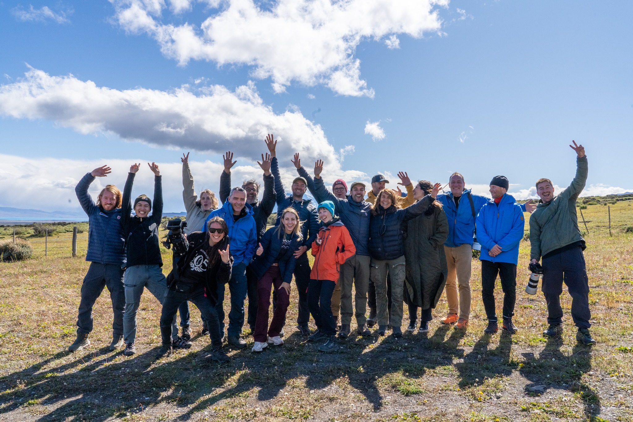 Una nueva aventura junto a @fjallravenofficial y @fjallravenchile en Cerro Guido!
Hoy comienza el Fjällräven Classic Chile, y estamos muy felices de compartir que la Fundación Cerro Guido tendrá una presencia especial durante esta inolvidable travesía.
Los participantes pasarán por parte de nuestro territorio de conservación en la Patagonia, viviendo de primera mano los paisajes, la fauna y los esfuerzos que dan vida a nuestra misión 🐾
Miembros de nuestro equipo se sumarán al trekking, fortaleciendo el vínculo entre nuestro trabajo y la comunidad outdoor global. Además, compartiremos charlas previas y a lo largo de la ruta, instancias creadas para inspirar, educar y celebrar la importancia de la conservación. 💚
Gracias, @fjallravenofficial y @fjallravenchile, por su compromiso constante con la naturaleza y por caminar junto a nosotros este camino de coexistencia y protección 🌍✨
-
A new adeventure with @fjallravenofficial at Cerro Guido!
The Fjällräven Classic Chile kicks off today, and we are excited to share that Fundación Cerro Guido will have a meaningful presence throughout this unforgettable journey.
Participants will walk through part our conservation territory in Patagonia, experiencing first-hand the landscapes, wildlife, and ongoing efforts that define our mission 🐾
Members of our team will be joining the trek, strengthening the connection between our work and the global outdoor community. We’ll also be sharing several talks before and along the route, moments created to inspire, educate, and celebrate the importance of conservation. 💚
Thank you, @fjallravenofficial and @fjallravenchile, for your continuous commitment to nature and for walking with us on this path of coexistence and protection 🌍✨
📸: @beatrizschneiders
@estancia.cerroguido @fjallravenchile @fjallravenofficial
#CerroGuido #PatagonianConservation #Fjällräven #FjallravenClassicChile #TogetherForNature #ConservationInAction"