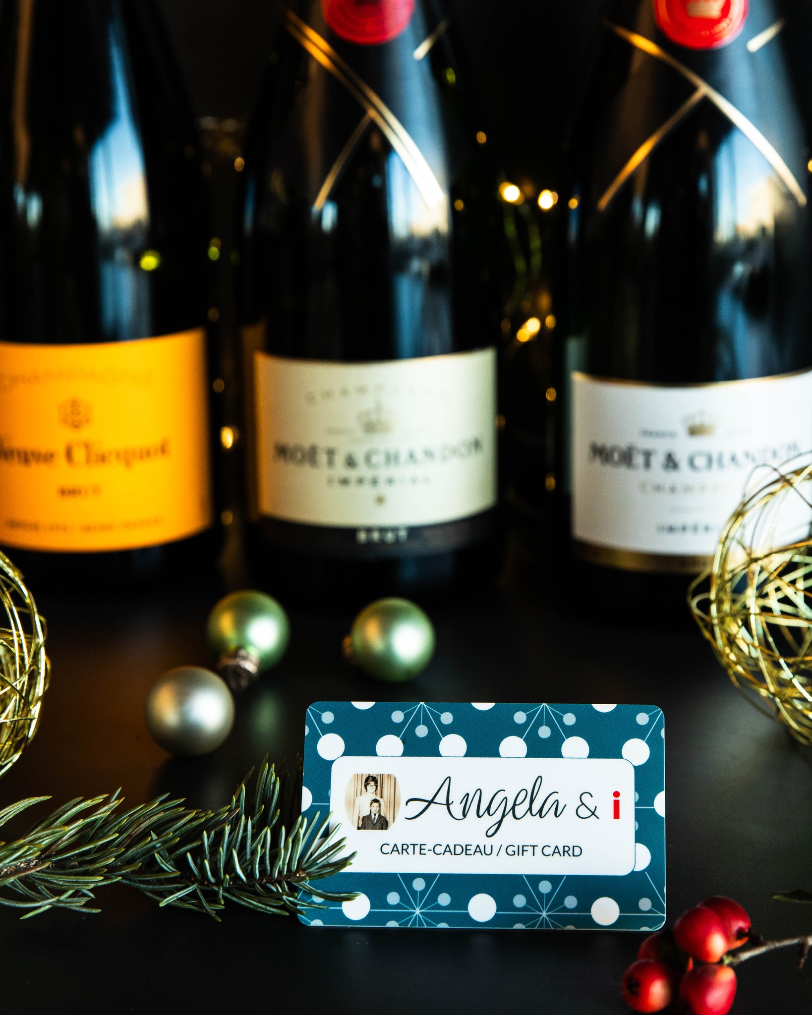 🎁🎄Offrez le cadeau parfait pour Noël : une carte-cadeau Angela & i
Savourez, célébrez, partagez… le plaisir est garanti. 🎁🍝
Passez nous voir pour vous la procurer !