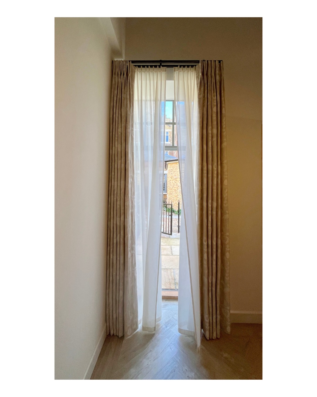 Such a fabulous embroidered fabric from @andrewmartin_int for these super long curtains! It's really playful and beautifully made and behind them we have some sheer curtains made with a voile from @wemyssfabrics They're both hung from a double pole with an embedded track from @jscgroup_uk
#SheerCurtains #northcoteroad #fulham #tootingnewsie #interiordecor #interiorinspo #balhamnewsie #softfurnishing #TootingBec #southlondon #softfurnishings #custommade #tooting #balhammums #southwestlondonmums #tootingmums #balhamlife #madetomeasure #windowtreatments #curtains #curtainmaker #earlsfield #handmade #maker #balham #wandsworth #localmaker #localmakers #bespoke #embroideredfabric