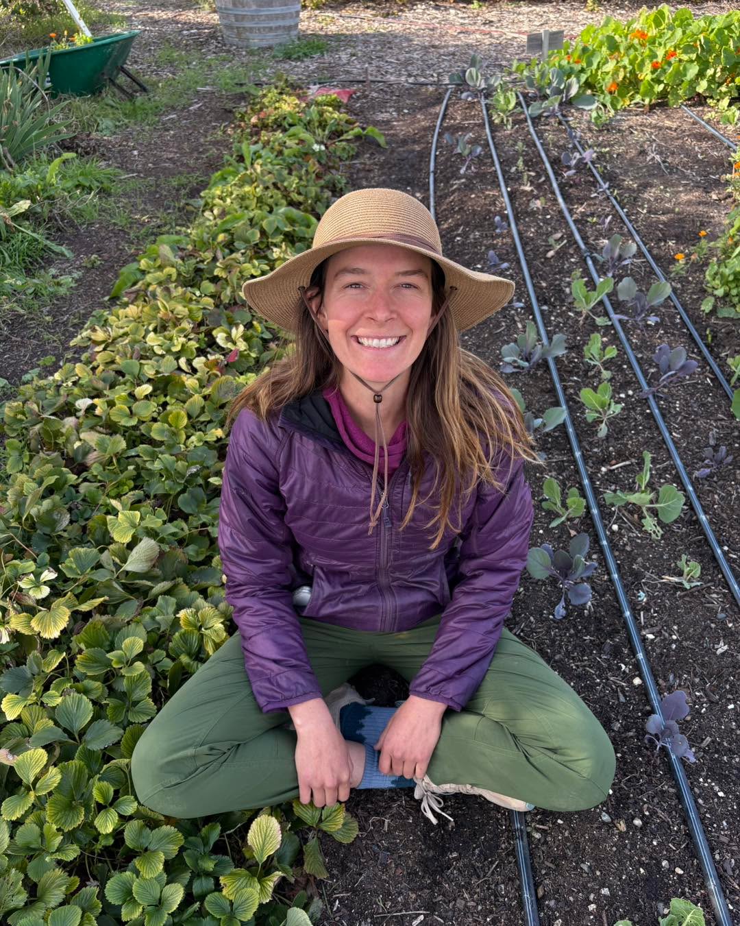 ๐ป Meet Sequoia!
Sequoia is our Farm Education Coordinator where she leads a team of educators working to inspire the next generation of young learners. She joined City Farm SLO in 2024 and instantly fell in love with the beauty of the farm, the welcoming community, and the joy of working with kids outdoors. In addition to her skillful leadership of our youth programs, she's constantly boosting morale on the farm and making our team laugh.
๐๏ธ Outside of work, Sequoia can be found mountain biking, backpacking, and trail running. Weโre so grateful to have her on the team!
๐พ Next time you stop by the farm, make sure to say hi!
#facesofcityfarmslo
