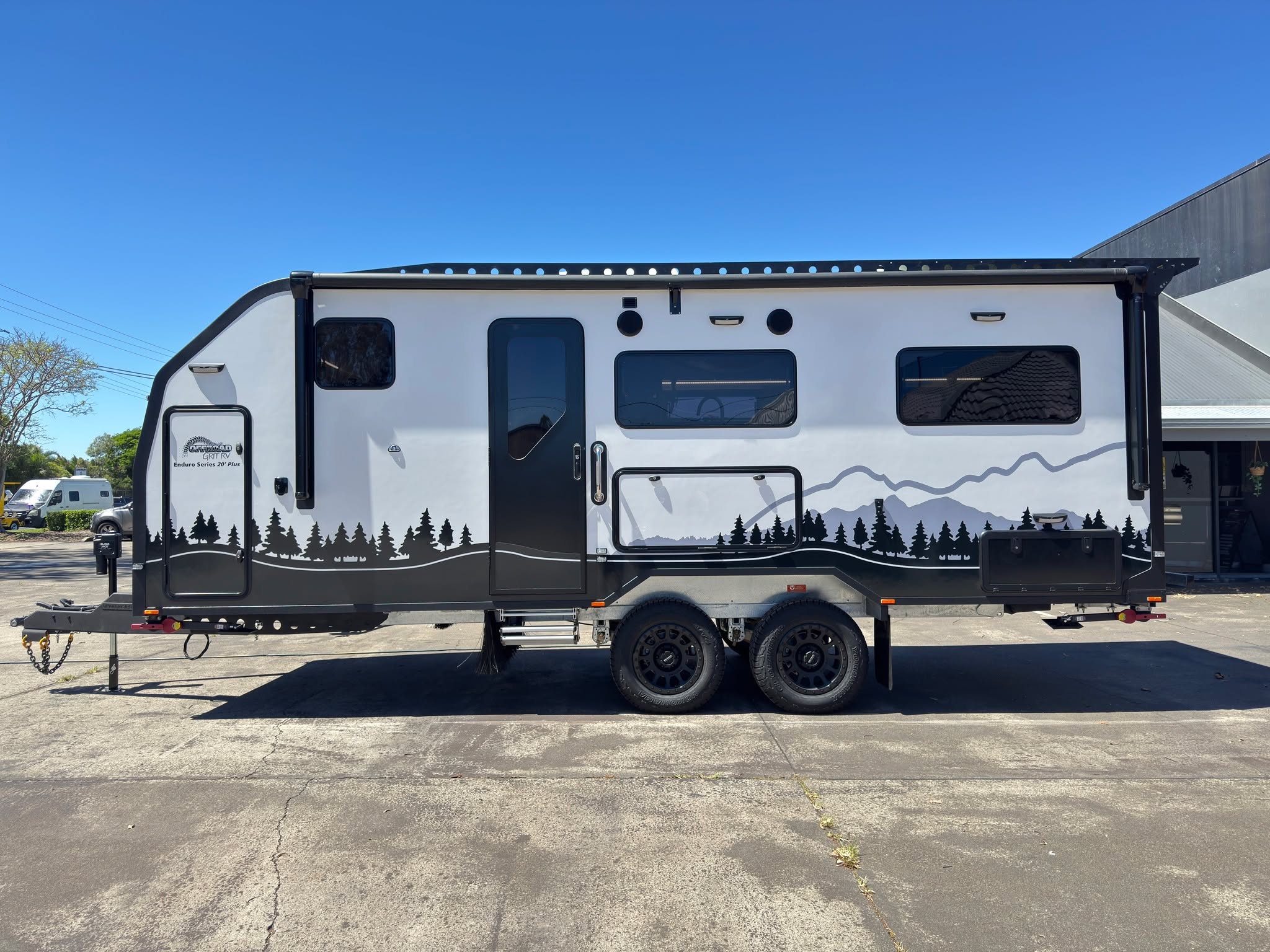 🚐 GRIT025 ▶ Ready to Travel!
Custom builds always bring out the coolest ideas… and this 20ft PLUS absolutely delivered. This layout is clever, spacious, and packed with premium gear from front to back.
Build Highlights:
✅ Cruisemaster BCS Airbag Suspension
✅ Disc Brakes
✅ Method 305 Wheels + Yokohama G018 Tyres
✅ Carefree Electric Awning
✅ 100mm Roof Lift
✅ Electric Drop-Down Bed over a HUGE Club Lounge
✅ Black Jack Electric Jockey Leg
✅ BOS Stabiliser Legs
✅ Separett Tiny Toilet
✅ 48V Victron System (1200Ah at 12V)
And so much more
The large front ensuite is a standout, loads of storage, great functionality, and an awesome finish.
A massive thank you to Len & Gayle for trusting us to bring their dream caravan to life. Enjoy the adventures ahead!
Keen to know what a PLUS-size caravan actually is?
Drop “PLUS” in the comments and we’ll send you the details!
#OffroadGritrv #CustomCaravans #AustralianMade #CaravanLife #OffroadCaravans #GRIT025 #AdventureReady #CaravanBuild #Caravan #GritPlusSeries #travelaustralia #cruisemaster #methodracewheels