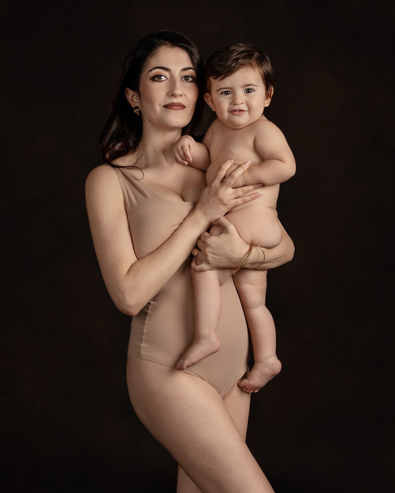 MOTHERHOOD & FAMILY SESSION
Attraverso i nostri occhi, ti offriamo un'esperienza che possa abbracciare e trasmettere tutta la bellezza, il fascino, la forza, l’eleganza, l'intesa, l’amore tra te e i tuoi bambini, consegnandoti ritratti della tua maternità che ti emozioneranno per sempre.🤍
Raccontaci i tuoi desideri e idee, e personalizziamo insieme la tua esperienza fotografica di ritratto. Non vediamo l'ora di conoscervi!🤍
.
www.melaniamaffucciphotographer.com
.
HMUA @giuliagrillini.mua
.
.
Fotografo gravidanza neonati bambini e famiglia Modena
Fotografo di famiglia Modena
#melaniamaffucciphotographer #fotografobambini #fotografobambinimodena #fotografofamiglia #fotografodifamiglia #fotografomaternità #maternità #maternityportraitsession #maternityportraits #maternityportrait #familysession #familyphotoshoot #familyphotography #familyphotosession #serviziofotograficodifamiglia #serviziofotograficofamiglia #motherlove #motherhood #fotografobologna #maternitysession #maternityphotoshoot #familyfirst #familylove #familyphotos #fotodifamiglia #mothers #motheranddaughter