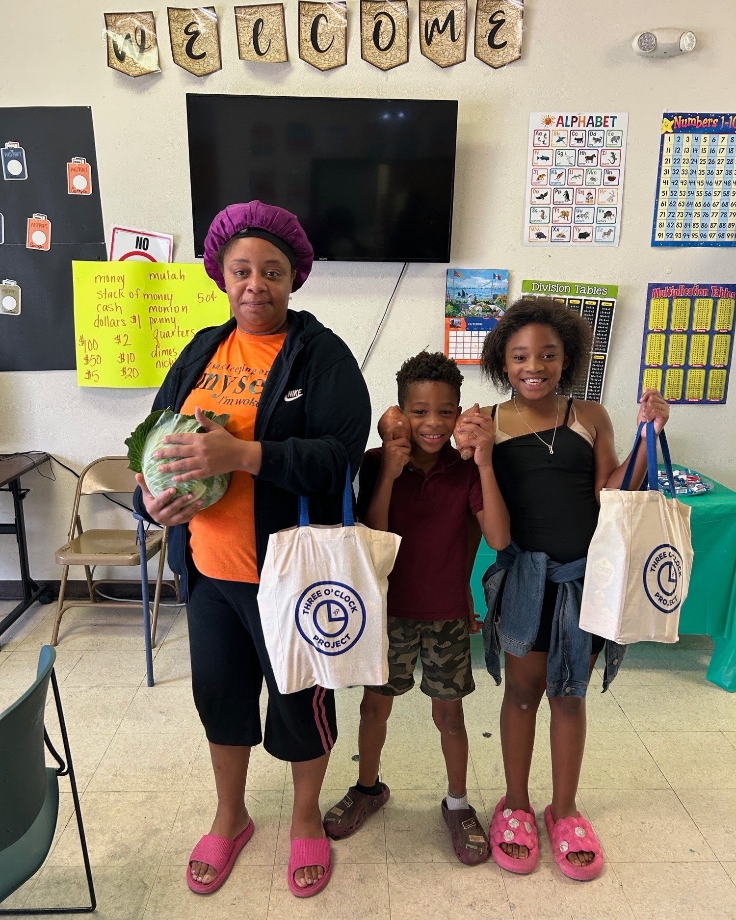 This Thanksgiving, @theascentproject invited us to help nourish families at Ardenwood Village and Cypress at Ardendale with food totes filled for a holiday meal. We’re humbled by the chance to support The Ascent Project and proud to see these resources directly impacting families, one meal at a time. Community care is powerful, and we’re honored to be part of it.
#RescueFoodBR #CommunityPartners #BatonRouge