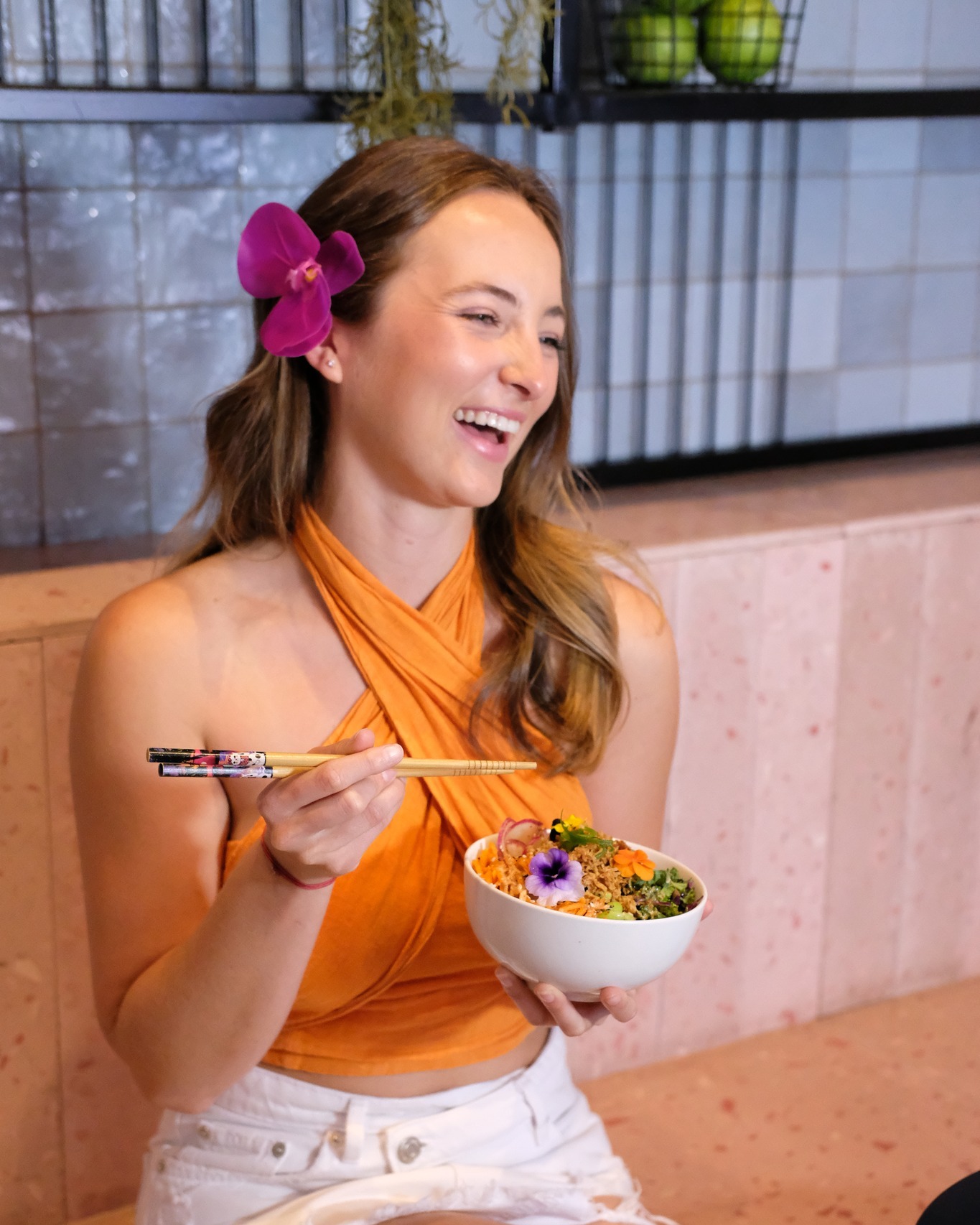 Bringing the freshest poke bowls and the biggest smiles to your day this festive season.🎄
