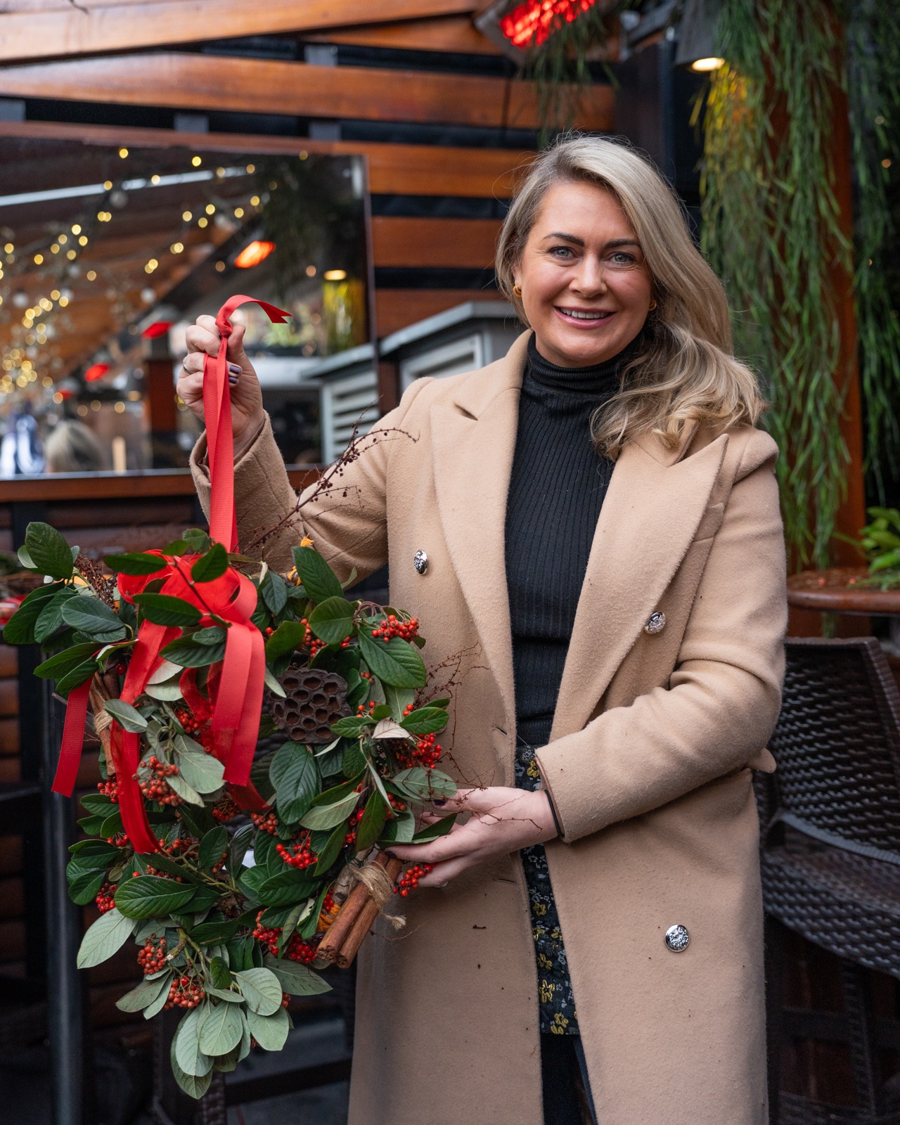 Looking for the perfect festive activity? Craft your own Christmas wreath and enjoy a festive lunch with us. Limited tickets available! 🎄✨
Book via link in bio
#fadestreetsocial #fadestreet #restaurant #dublin #dublinchristmas #discoverdublin #christmasindublin