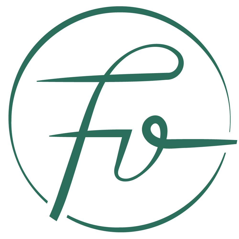 Nu kan jag äntligen presentera företagets some-logga! 🎉
Loggan är planerad att återspegla företagets namn på ett stilrent sätt. Färgen har jag själv valt, och den kommer att passa bra med Fysio Victorias kommande hemsida😍
Jag har fått hjälp med både logga, visitkort och hemsidan av @dreamarkporvoo . På hemsidan kommer man i framtiden att hitta mina kontaktuppgifter för att kunna boka en tid, men också information om företaget och fysioterapi✨
Dessutom har jag fått hjälp av Teemu på Dream Ark med att starta upp mina sociala medier. Ni får gärna gå och följa min facebooksida. Även där heter kontot Fysio Victoria💚
💚🌿💚🌿💚🌿💚🌿💚🌿💚🌿💚🌿💚🌿💚🌿
Vihdoin voin esitellä yritykseni uuden some-logon!🎉
Logo on suunniteltu kuvaamaan yrityksen nimeä selkeällä ja tyylikkäällä tavalla. Valitsin värin itse – ja se tulee sopimaan täydellisesti Fysio Victorian tuleville nettisivuille😍
Sain @dreamarkporvoo apua logon, käyntikorttien ja kotisivujen kanssa. Nettisivuilta löytyy myöhemmin yhteystietoni ajan varaamista varten sekä infoa yrityksestä ja fysioterapiasta✨
Lisäksi Teemu Dream Arkilta auttoi minua käynnistämään some-kanavat. Käykää ihmeessä seuraamassa Facebook-sivua – sieltä löytyy nimellä Fysio Victoria💚
#lastenfysioterapia #barnochungdomsfysioterapi #fysioterapi #Fysioterapeut #fysioterapia #fysioterapeut #fysioterapeutti #FysioVictoria #akupunktur #akupunktio #rehab #harjoittelu #kuntoutus #hyvinvointi #massage #hälsa #välmående #hieronta #träning #terveys