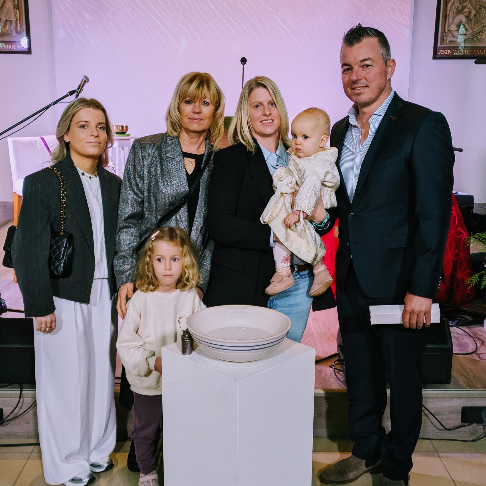 Proficiat, Dorien en Gert met het doopsel van Maité! ☀