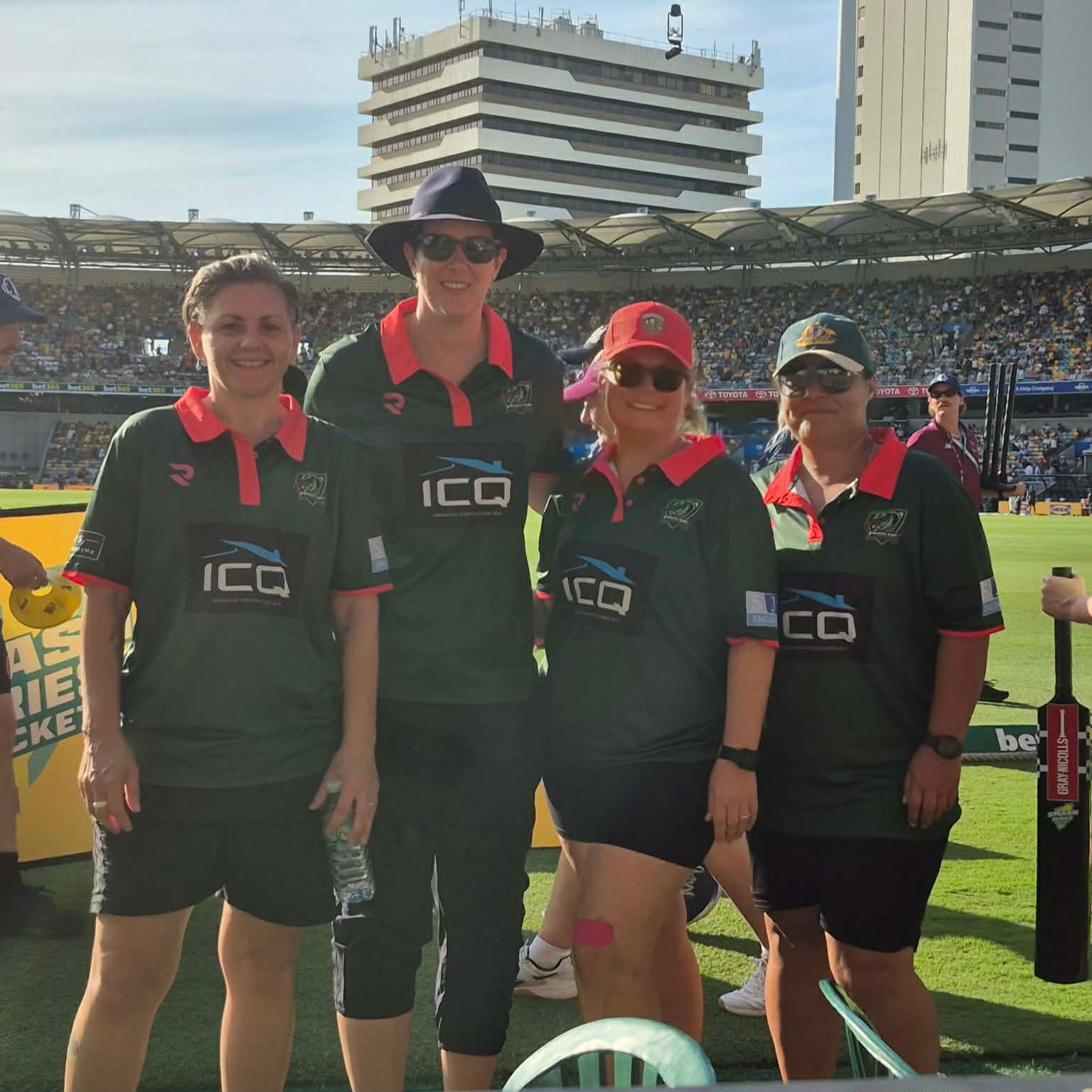 🏏🏏🏏 SECOND WIN UP FOR THE QUEEN COBRAS!!!!
After sailing to their second win in their first ever home game, the Loganholme Queen Cobras then selected to take part in Cricket Australia's new Smash Cricket on the Gabba's hallowed turf during the Ashes innings break!
What a day for the lovely ladies of Loganholme!!!
Go the Queen Cobras 👑🐍