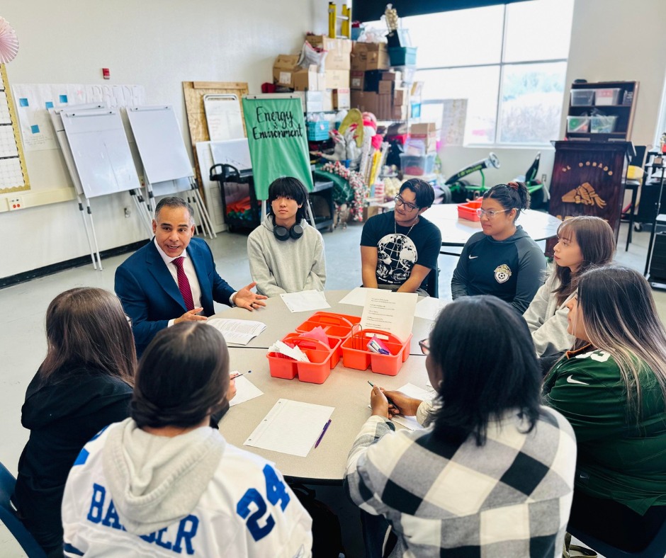 Ensuring strong schools and workforce opportunities strengthens the future of HD74. Proud to support students, educators, and families across the district.
Stay connected for more updates on education initiatives.
#HD74 #MoralesForTexas #TXLege #EducationMatters #FutureOfTexas #RuralSchools