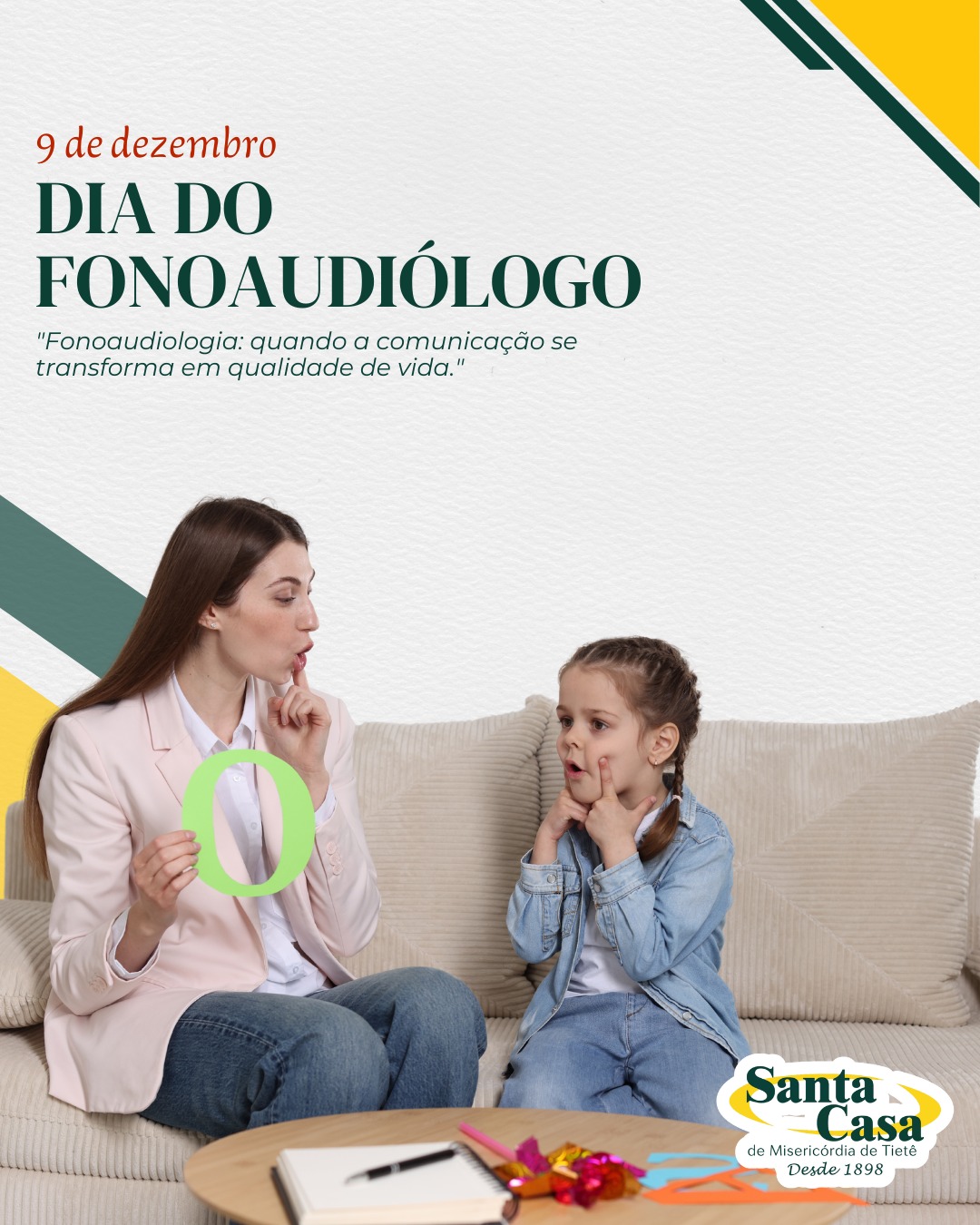Dia do Fonoaudiólogo | 9 de Dezembro
Hoje celebramos os profissionais que dedicam sua atuação a algo essencial para a vida humana: a comunicação. A fonoaudiologia acompanha todas as etapas do desenvolvimento da fala, audição, linguagem e deglutição, promovendo autonomia, qualidade de vida e inclusão.
🔎 Curiosidade: você sabia que a fonoaudiologia não se limita apenas ao tratamento de dificuldades da fala? A área também atua na saúde vocal de profissionais que utilizam intensamente a voz — como professores, cantores e comunicadores — além de ter um papel fundamental em UTIs, na reabilitação de pacientes com dificuldades para engolir.
A Santa Casa de Misericórdia de Tietê estende seu reconhecimento e respeito a todos os fonoaudiólogos que, com sensibilidade, técnica e dedicação, ajudam pessoas a redescobrir sua voz e sua expressão no mundo. Nossa admiração a todos esses profissionais que transformam vidas por meio da comunicação.
#diadofonoaudiólogo #santacasadetietê #cuidadoquetransforma
📍 Santa Casa de Misericórdia de Tietê
Rua Bento Antonio de Moraes, 200 – Centro, Tietê/SP
📞 (15) 3285-9444
