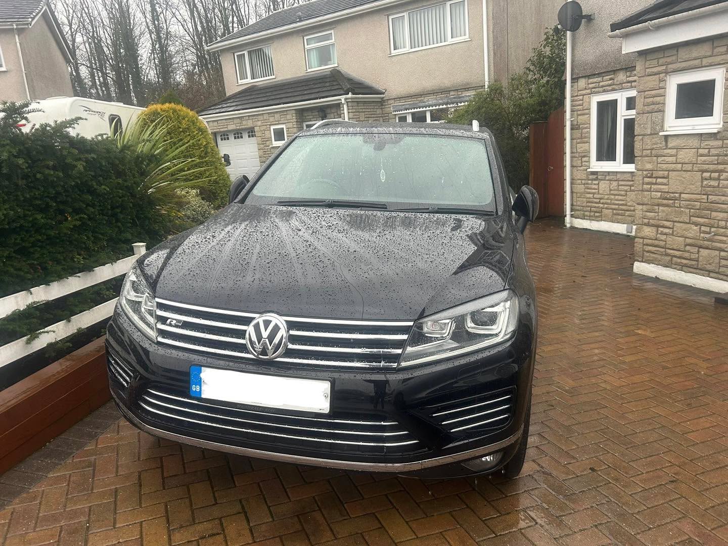 This VW Touareg has been with us over the weekend for the full works โ a deep clean inside & out, a single stage machine polish and a 3-year ceramic coating to lock in that fresh glossy finish.
I completely forgot to grab the final photos ๐คฆโโ๏ธ but the customer kindly sent some over and the results speak for themselves. Heโs over the moon with how itโs now looking and the positive feedback means a lot ๐
If your vehicle needs bringing back to its best with long-lasting protection, drop us a message and get booked in โ๏ธ
๐ Valet N Shine, Unit 2 Gelligron Industrial Estate, Tonyrefail, CF39 8ES
๐ 07392 677411
#ValetNShine #Touareg #CeramicCoating #MachinePolish #Detailing #SouthWalesDetailing #Tonyrefail #CarCare #GlossFinish