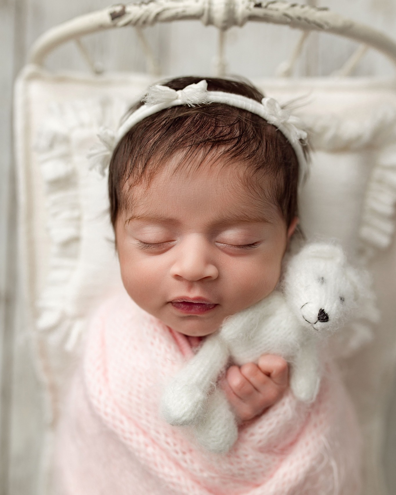 Sweetest gal + the most precious teddy!
If you are expecting in 2026... I am currently booking Newborns through JUNE!
If you've hit your second trimester... ITS TIME to get on my schedule!
I utilize your estimated due date to hold a place just for you during baby 2nd-4th week of life!
.
.
Janellemcdonnellphotography.com