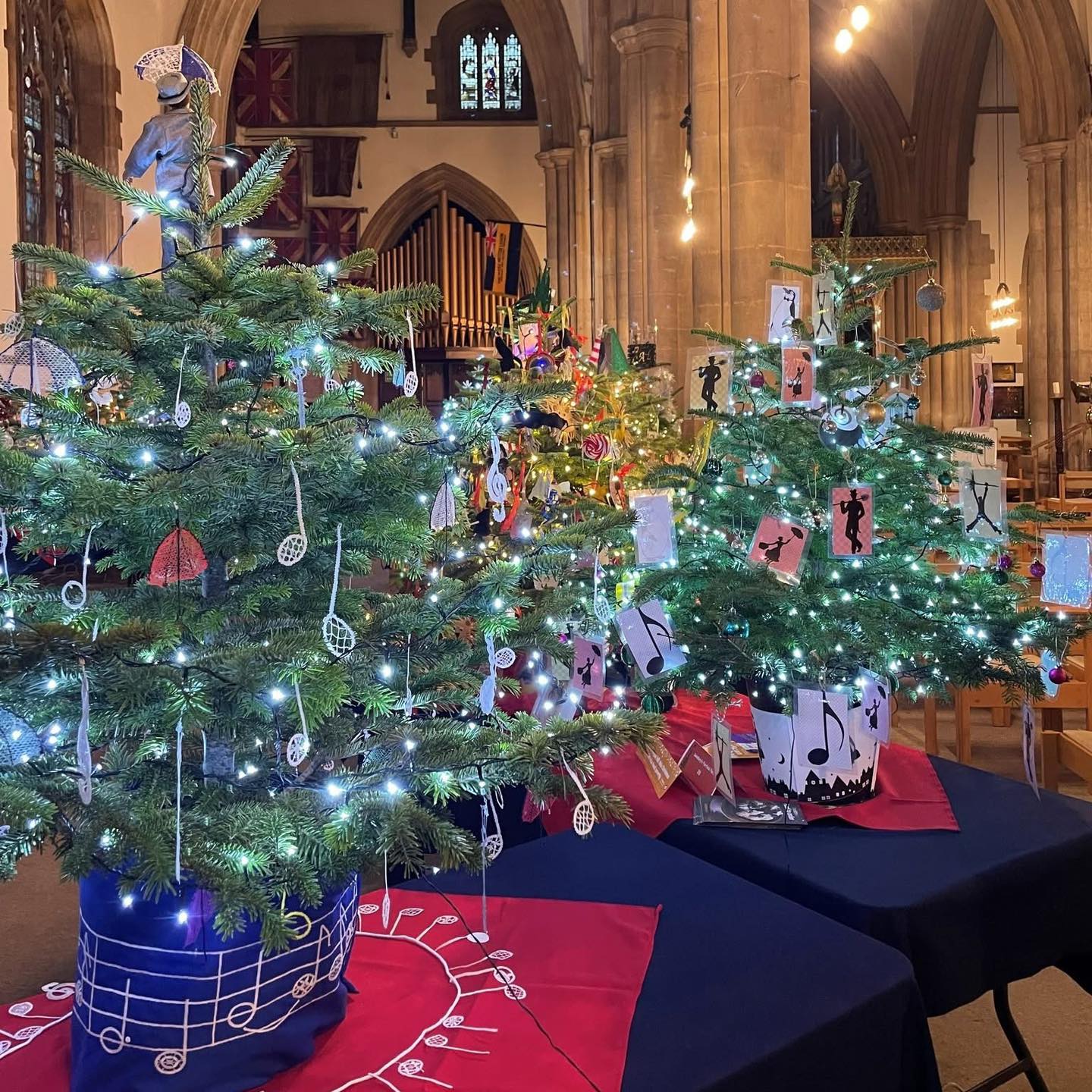 🎄 WANT A FESTIVAL TREE? 🎄
After the Bedford Christmas Tree Festival closes, our beautiful Christmas trees need new homes!
TREE SALE - MONDAY 8 DECEMBER
📅 10am - 1pm
📍 St Paul's Church, Bedford
💰 £15 per tree (cash preferred)
Please note:
➡Trees are undecorated (just the tree!)
➡No roots (cut trees)
➡Not netted
➡First come, first served
➡You'll need transport to take your tree home
Perfect if you haven't got your tree yet or want a second one! These trees have been part of something special - now they can bring Christmas joy to your home or business.
✨FREE TREES FOR CHARITIES
We also have trees available at no cost for charitable organisations (collection required).
Email: treefestival@stpaulschurchbedford.org.uk with your details.
Great recycling in action! ♻️
#BedfordChristmasTreeFestival #ChristmasTrees #RecycleReuse #BedfordCommunity