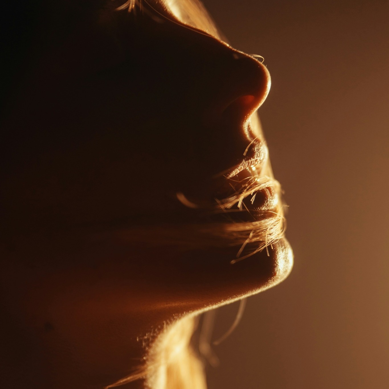 ✨ 5 Simple Ways to Bring Breathwork Into Your Day ✨
Breathing meditation doesn’t have to be long or complicated — it’s one of the quickest ways to calm your nervous system, clear your mind, and reset your body. Here are a few easy ways to weave it into everyday life:
🌅 1. Morning Presence
Before your first sip of coffee or tea, pause and take three intentional breaths. Let the inhale wake you up, and the exhale steady you.
🚗 2. Red Light Reset
Caught in traffic? Instead of getting frustrated, use the moment to breathe: inhale for 4, hold for 4, exhale for 6. Repeat until you feel a little more grounded.
💻 3. Midday Mini-Break
Set a reminder for late morning or mid-afternoon. When it goes off, close your eyes and take five deep, slow breaths. Let each exhale soften your shoulders.
🍽️ 4. Breathing Before Bites
Before your first bite at each meal, take three mindful breaths. This tiny pause supports digestion and encourages gratitude.
🌙 5. Nighttime Wind-Down
As you settle into bed, try the 4-7-8 method: inhale 4, hold 7, exhale 8. It signals your body that it’s safe to rest.
These small practices take seconds, but they can shift your whole day — helping you feel calmer, clearer, and more present. 🌿
#MindfulBreathing #NervousSystemHealth #DailyPractice #TrueNorthTherapy #MindfulnessTools #StressRelief #BreatheAndReset