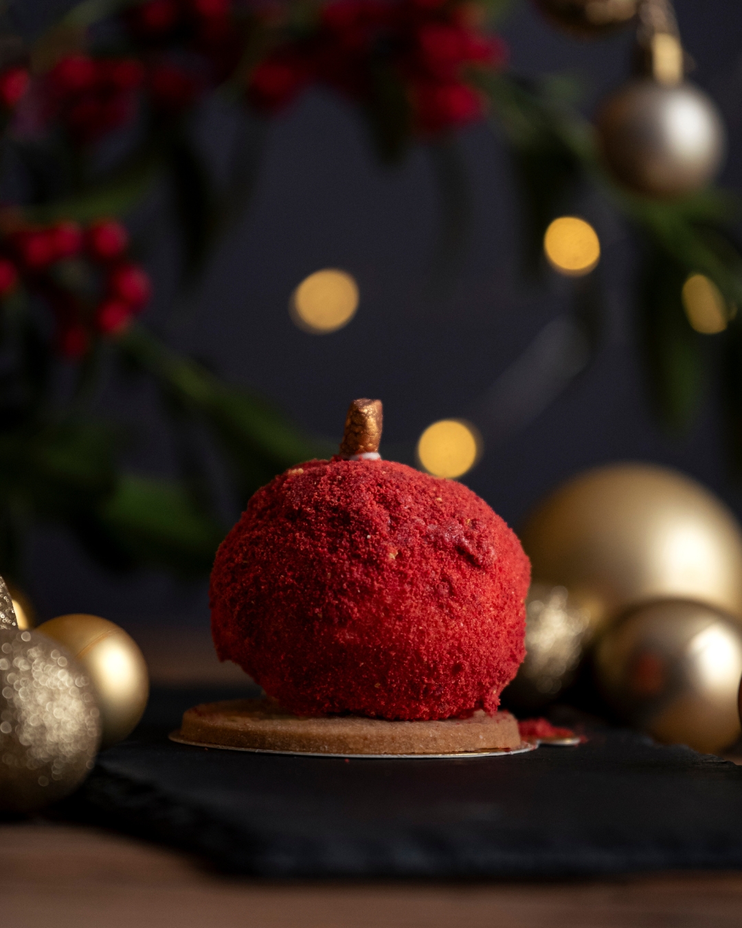 Euch allen einen schönen 2. Advent!
✨ Die Weihnachts-Mousse-Törtchen sind zurück! ✨
Auch in diesem Jahr habe ich wieder meine beliebten Weihnachts-Mousse-Törtchen für euch gezaubert 🎄
Mit verschiedenen winterlichen Geschmacksrichtungen – perfekt für die gemütliche Adventszeit.
🎁 Die Sorten in diesem Jahr:
• Geschenke-Törtchen mit 3 verschiedenen Schokoladen
• Weihnachtsmannmütze mit Birne & feinen Gewürzen
• Rudolf mit Schoko & Kirsche
• Weihnachtsheidelbeere
• Christbaumkugel mit Karamellapfel
💛 Preis:
Ein Mousse-Törtchen 4,20 €
🛒 Vorbestellung ganz entspannt per Click & Collect über den Online-Shop möglich
➡️ www.itisacake.de
📍 Oder spontan im Laden erhältlich:
Birkenweg 43 · 25524 Heiligenstedten
(solange der Vorrat reicht – bei bestimmten Wünschen bitte unbedingt vorbestellen!)
Ich freue mich auf euren Besuch 🤍
Eure Julia
#itsacake #weihnachtstörtchen #moussetörtchen #weihnachtssortiment #handgemacht #konditorei #clickandcollect #weihnachten2025 #süßesvergnügen #regionalgenießen