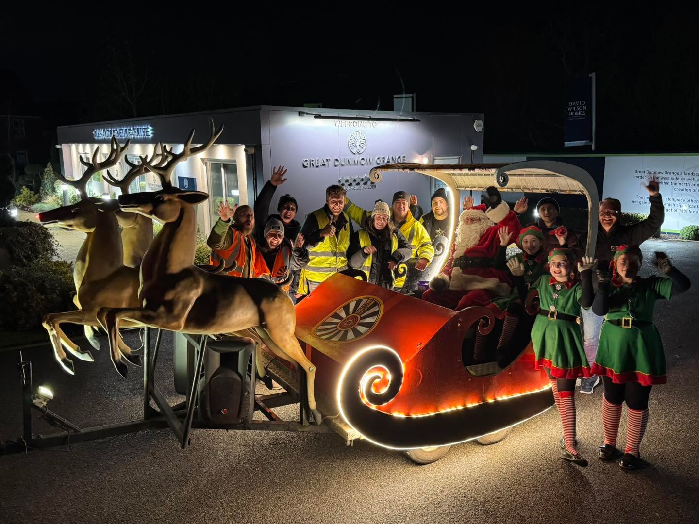 Santa and our elves have had another great night out collecting for @uttlesfordfoodbank and the @salvation_army_braintree_dc ! ๐
THANK YOU to everyone for being so generous! Youโre all on Santaโs good list! โค๏ธ
Also a shout out to @barratthomes_ for their very generous donation! We popped into your marketing suite at Dunmow Grange for a carrot and a glass of milk ๐๐ผ