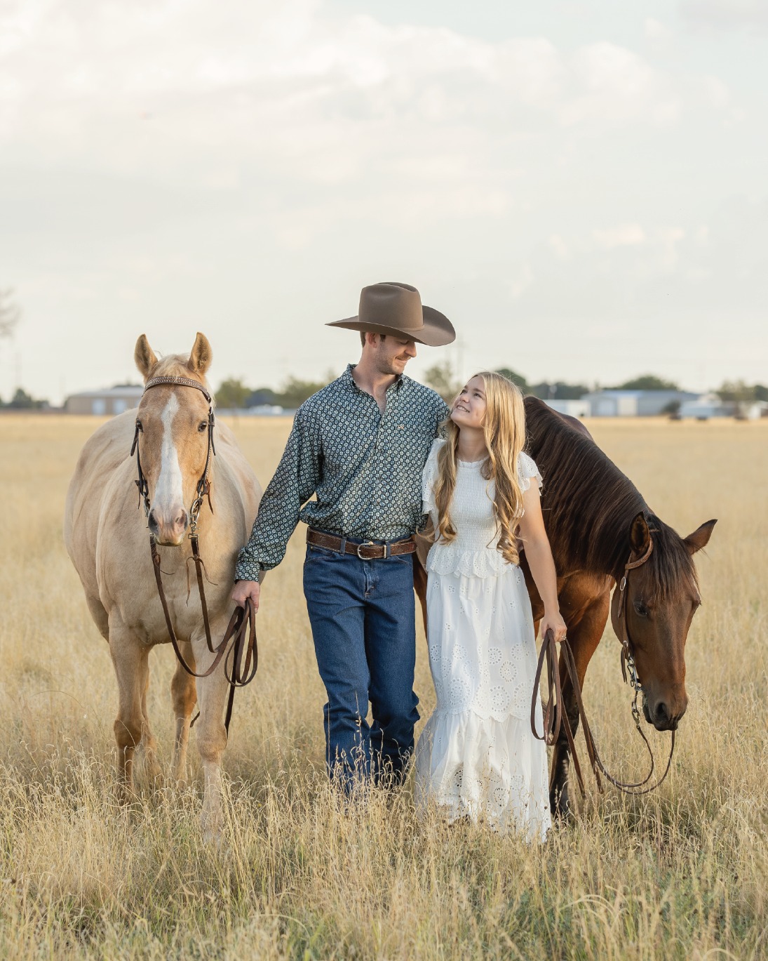 The future Mr. & Mrs. Williams 🤍
#ashleyadamsmedia #couplesphotographer #lubbockphotographer #westtexasphotographer