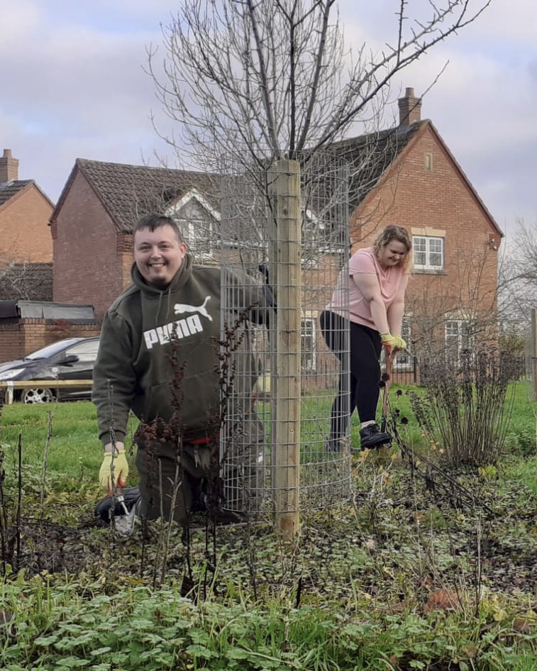 We're looking forward to planting up some of these well-weeded areas of #SouthernDrive #ForestGarden in #Monyhull later in the winter.
#DruidsHeath @TNLComFund @BOSFonline