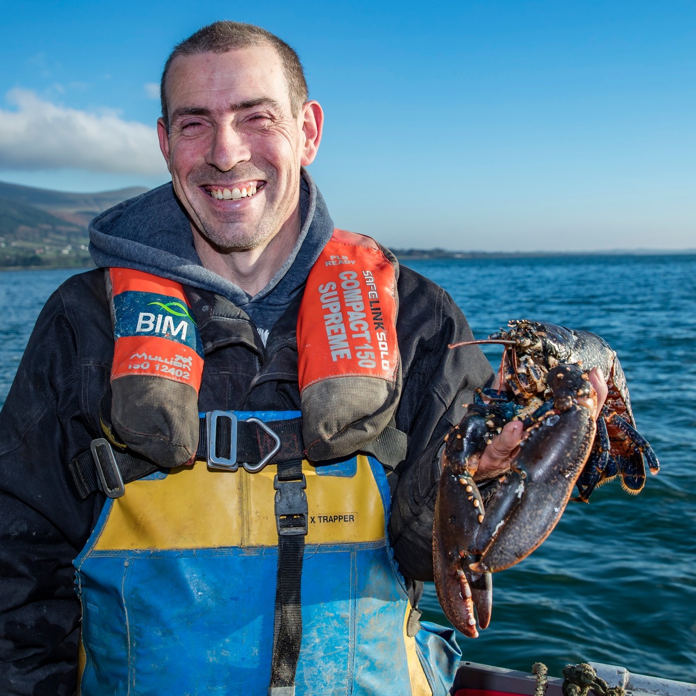 Meet one of the many proud faces behind Louth’s local seafood 🦞☀️
Out at Gyles Quay, fresh lobster isn’t just a treat on your plate – it’s a way of life for passionate fishers like this!
Curious about where your seafood comes from? Dive into the story of our local producers and discover the hard work, tradition and heart behind every delicious bite 👇
https://www.sealouth.ie/gyles-quay-lobster
#SeaLouth #IrelandsAncientEast #KeepDiscovering #See #Eat #Admire #LouthSeafood #SupportLocal #GylesQuay #VisitLouth #MeetTheMaker