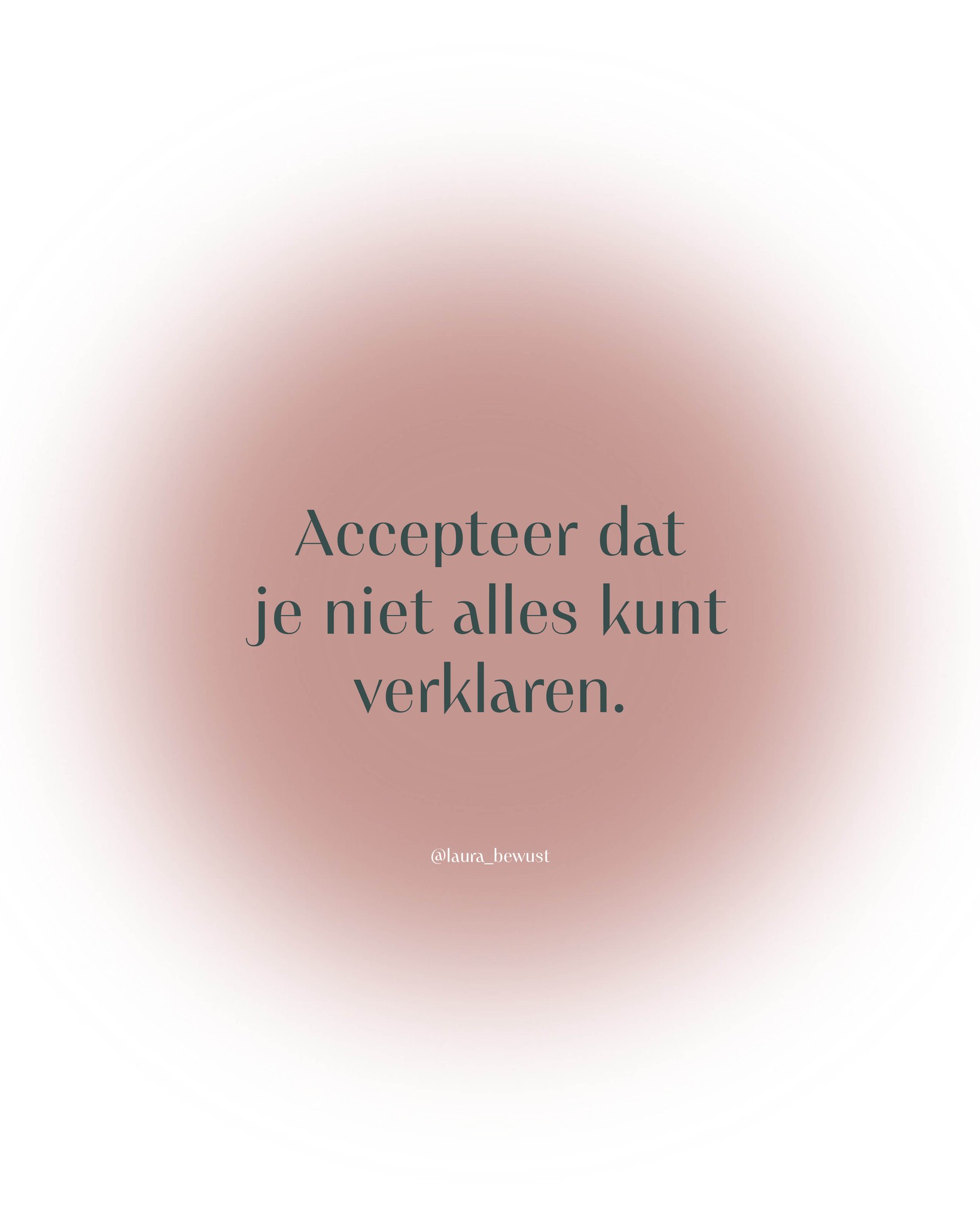 Jouw hoofd wil alles begrijpen en verklaren. Het zoekt continu naar logica en oorzaak-en-gevolgrelaties om de wereld om jou heen te kunnen beheersen.
Maar soms ligt de grootste wijsheid juist in het onverklaarbare. In het ervaren zonder oordeel. In het voelen, zonder dat je het hoeft te snappen.
Want de meeste antwoorden zijn niet te vinden in logica, maar juist in de diepte van je eigen bewustzijn.
Het universum is namelijk veel complexer dan jouw rationele geest kan bevatten.
Sta jezelf toe om verder te kijken dan de oppervlakte, en laat je leiden door je intuïtie.
Wanneer je leert om het mysterie te omarmen ontstaat er ruimte voor verwondering en vertrouwen op je innerlijke kompas. Voor overgave aan wat zich aandient – zonder het direct te willen verklaren of oplossen.
Het opent de deuren naar een dieper begrip van jezelf en een wereld waarin zelfheling mag ontstaan.