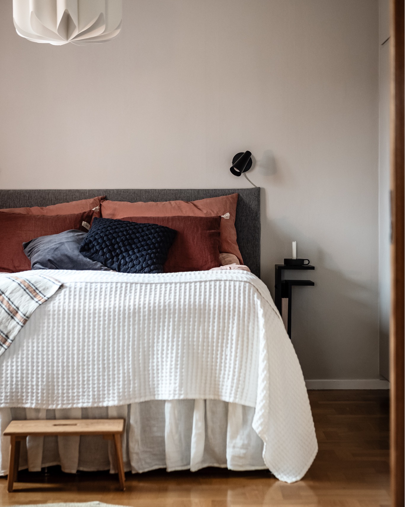 Domarevägen, Umeå
Fotad av @bildfab
Redigerad av @chimli.se
.
.
.
#bostadsfotograf #stockholm #mäklarfotograf #interiorphotography #retusch #fastighetsfoto #interiordesign #scandinavianinterior #inredningsinspiration #homedecor #drömhem #interiorinspo #nordichome #interiörfoto #interiör #inredningsdetaljer #homestyling #interiordetails #homeinspo #realestatephotography #bostadsfotografstockholm #norrland #fastighetsfotograf #inredningsdesign #heminredning"