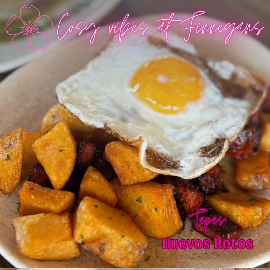 Friday Vibes 🌸
Tapas for lunch? Perfect plan 😍
Open from 12pm 🕛