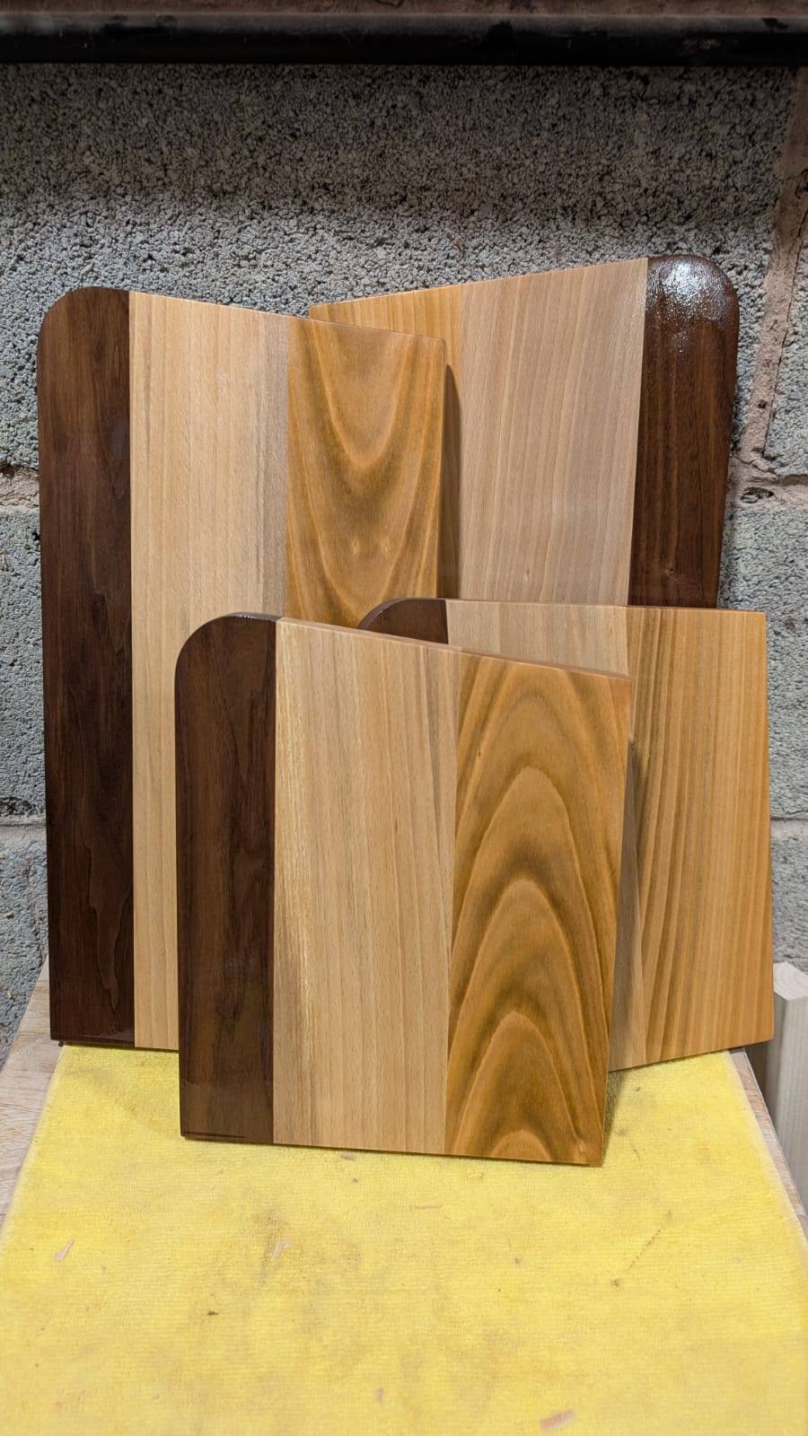 Market week prep again, and these boards are coming with me. A mix of walnut, beech, and cherry, all finished up and ready for new kitchens.
I’ve been topping up stock all week, so the stall’s looking good. If you’re wandering through the Hereford market on Friday and Sunday, come have a feel of them in person.
See you out there this weekend.
#handmadeinhereford #choppingboard #herefordchristmasmarket #walnut #cherrywood #beechwood #carpentry