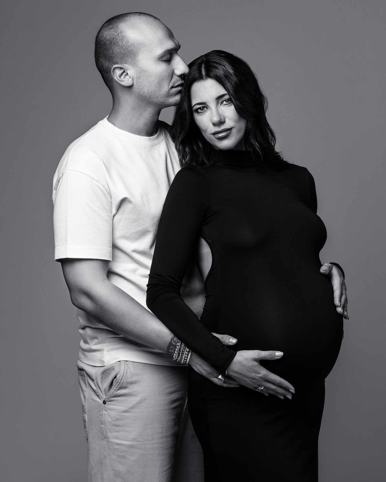 This couple, so beautiful, so in love🖤
.
Contact us to customize your maternity portrait experience. We'll create for you something unique and exclusive!
.
www.melaniamaffucciphotographer.com
.
HMUA @giuliagrillini.mua
.
.
Servizio fotografico gravidanza e neonati Modena e Bologna
Maternity Photoshoot
Maternity fashion shoot
.
#melaniamaffucciphotographer #couplematernityshoot #couplematernity #couplematernityphotos #maternitycoupleshoot #maternitycouple #maternitycouplephotography #maternityshooting #maternityshoots #maternityshoot #maternityfashion #maternitysession #maternityphotographer #serviziofotograficomaternità #couplephoto #couplesphotography #couplelove #fotografagravidanza #fotografomodena #fotografobologna #dolceattesa #momtobe #pregnancycouple #maternityfamilyphotos #maternità