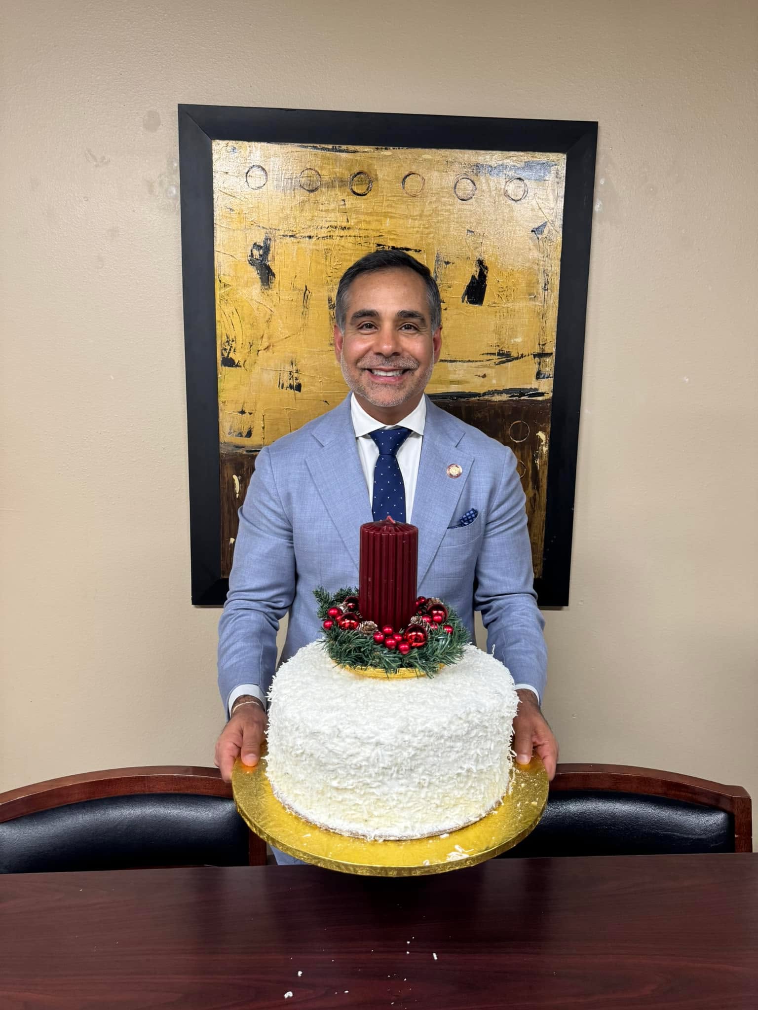 Thank you, Mr. Charles Butt, CEO of HEB, and the HEB family, for this sweet holiday gesture! Traditions like this remind us why HEB is truly Texas-owned and Texas-proud. We appreciate all you do for our communities across the state!