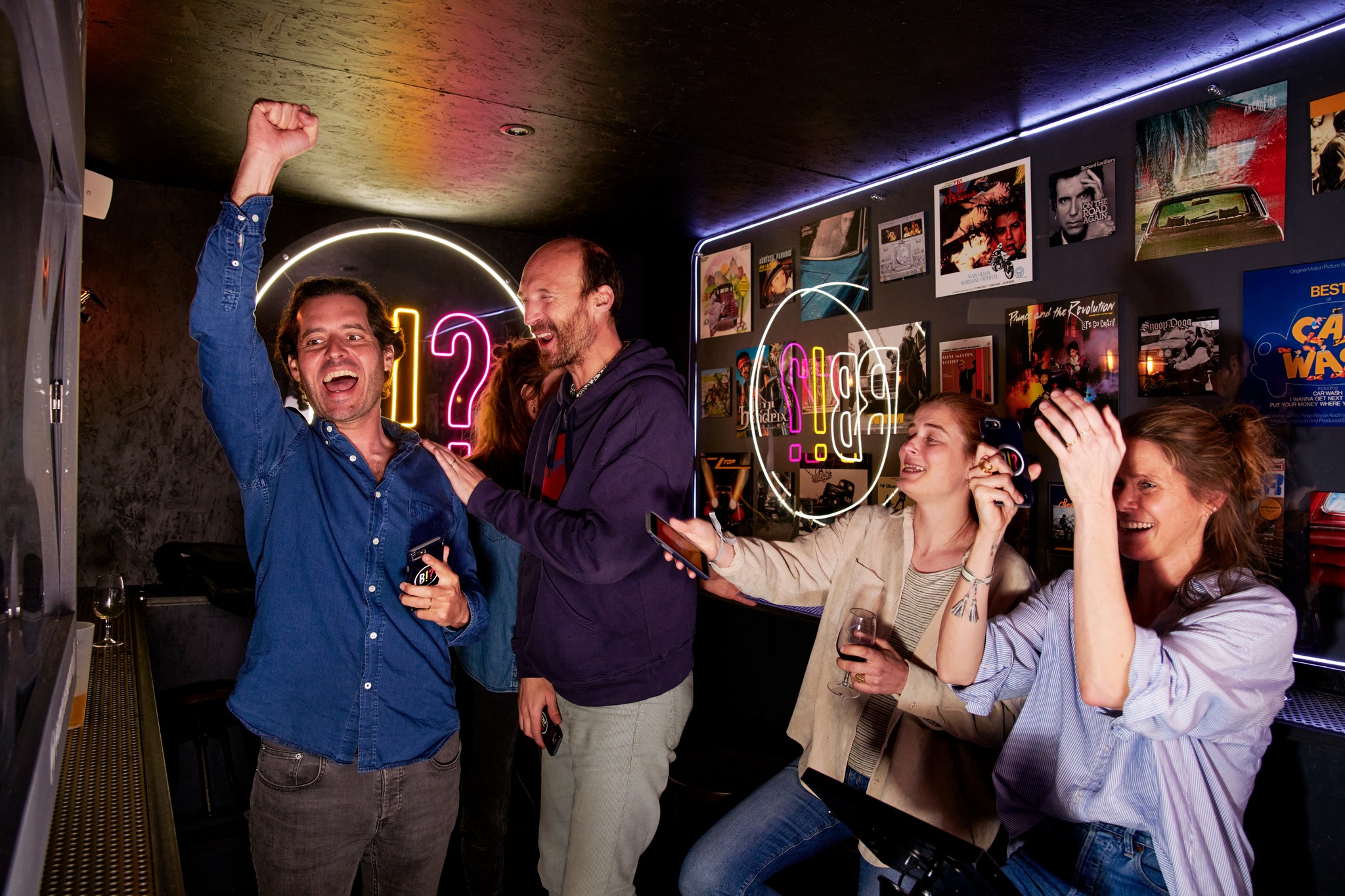 Plus drôle qu'un escape game ✅ Plus accessible qu'un karaoké ✅
Le blind test c'est l'activité idéale pour défier tes potes qui pensent tout savoir sur tout !
6 000 titres mais 1 seul gagnant 🏆
#blindtest #ardennes #animation #sconsultevents