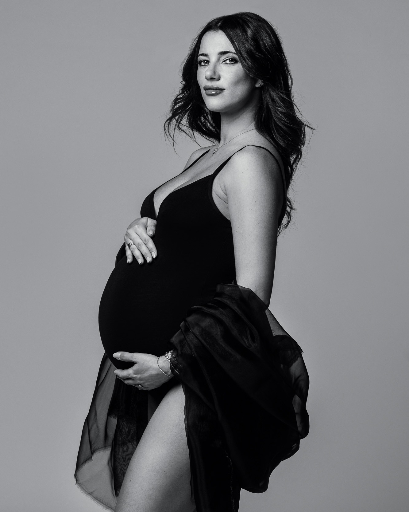 Ogni gravidanza è un percorso di trasformazione, personale, intimo, magico, unico e irripetibile. Un miracolo, che genera una nuova vita.
Per la tua esperienza di ritratto, ogni tua idea, desiderio, emozione, prende forma in un progetto ad hoc studiato per te, per raccontare il tuo viaggio straordinario, e tutte le meravigliose sfumature della tua maternità!
CONTATTACI, ti forniremo tutte le informazioni sui nostri servizi!
www.melaniamaffucciphotographer.com
.
HMUA @giuliagrillini.mua
.
Servizio fotografico gravidanza neonati e bambini Modena e Bologna
Maternity portrait photography
Fashion and glamour Maternity shooting
.
.
#melaniamaffucciphotographer #maternityphotoshoot #maternityphotography #maternityphotographer #maternityphotos #maternityph #maternitystyle #maternitystudioshoot #maternitystudio #maternityportrait #maternityportraiture #maternityfashion #maternityfashionph #maternityglam #maternityglamour #fashionmaternity #luxuryportraits #luxuryportraitexperience #luxuryportraitphotographer #luxurystudio #fotografogravidanzamilano #fotografogravidanza #fotografomaternità #fotografoneonati #fotografomodena #fotografobologna #fotografiamaternità #pregnancyfashion